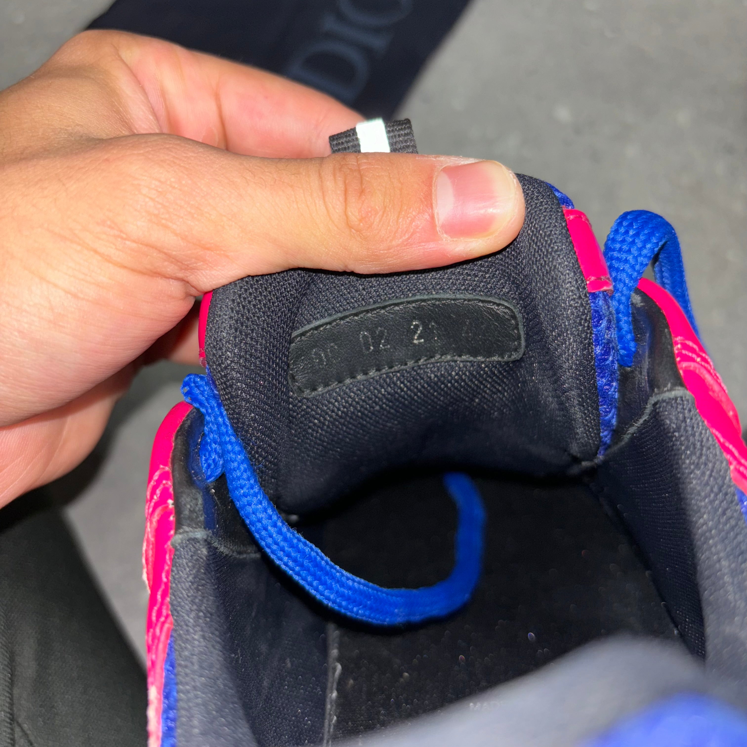 DIOR B22 PINK - (EU44 / UK10)