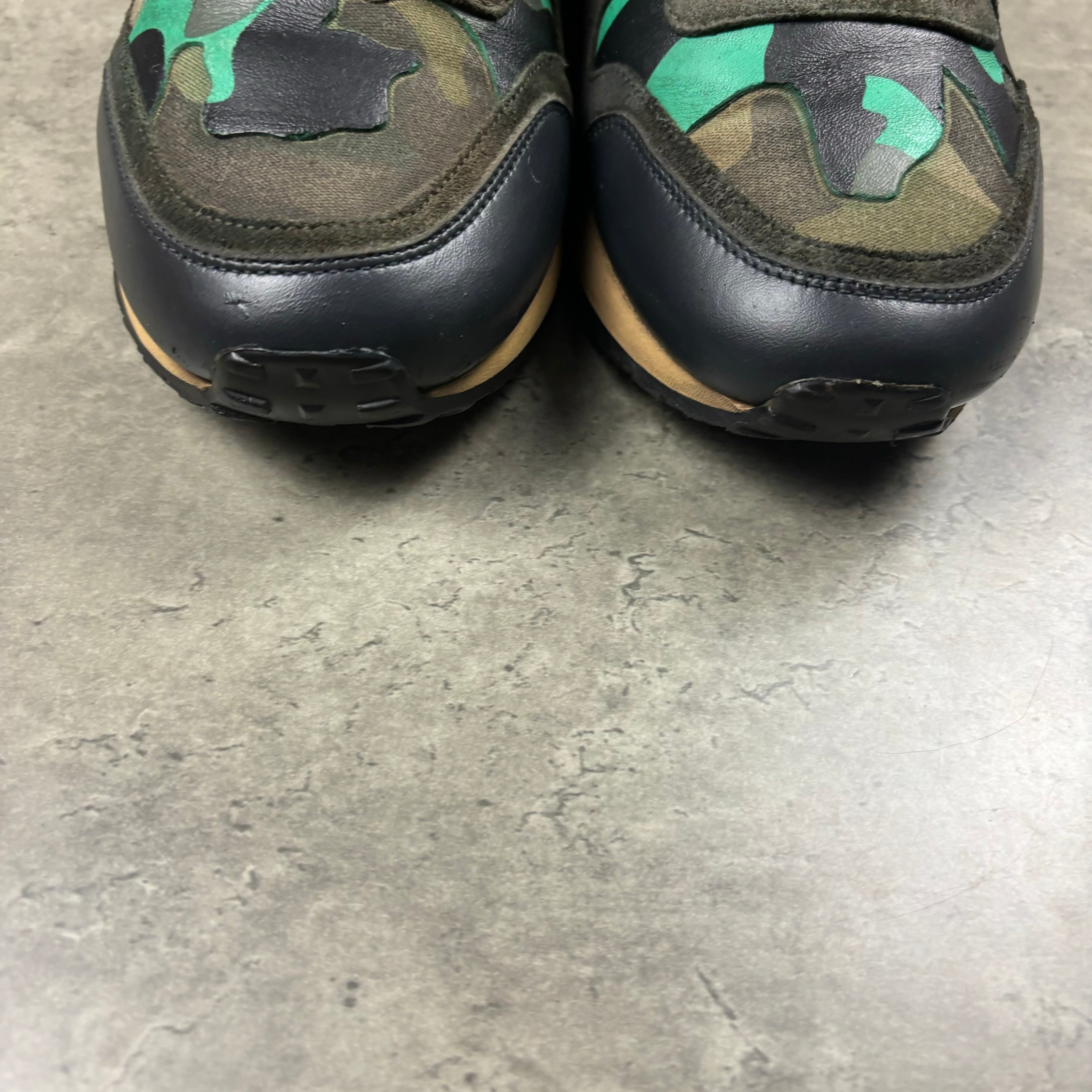VALENTINO ROCKRUNNER - EU 40 / UK 6