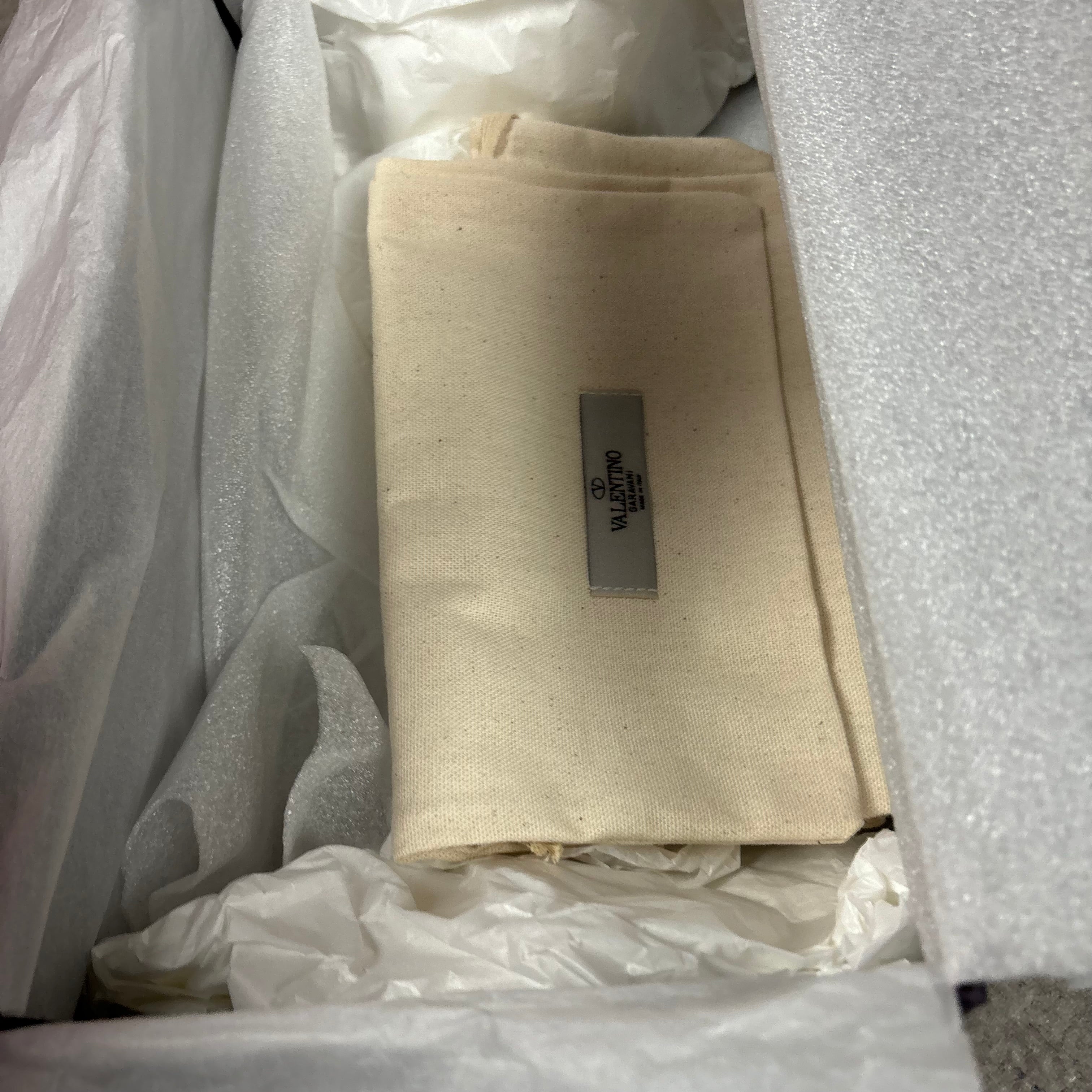 VALENTINO SLIDES - (EU40 / UK6)