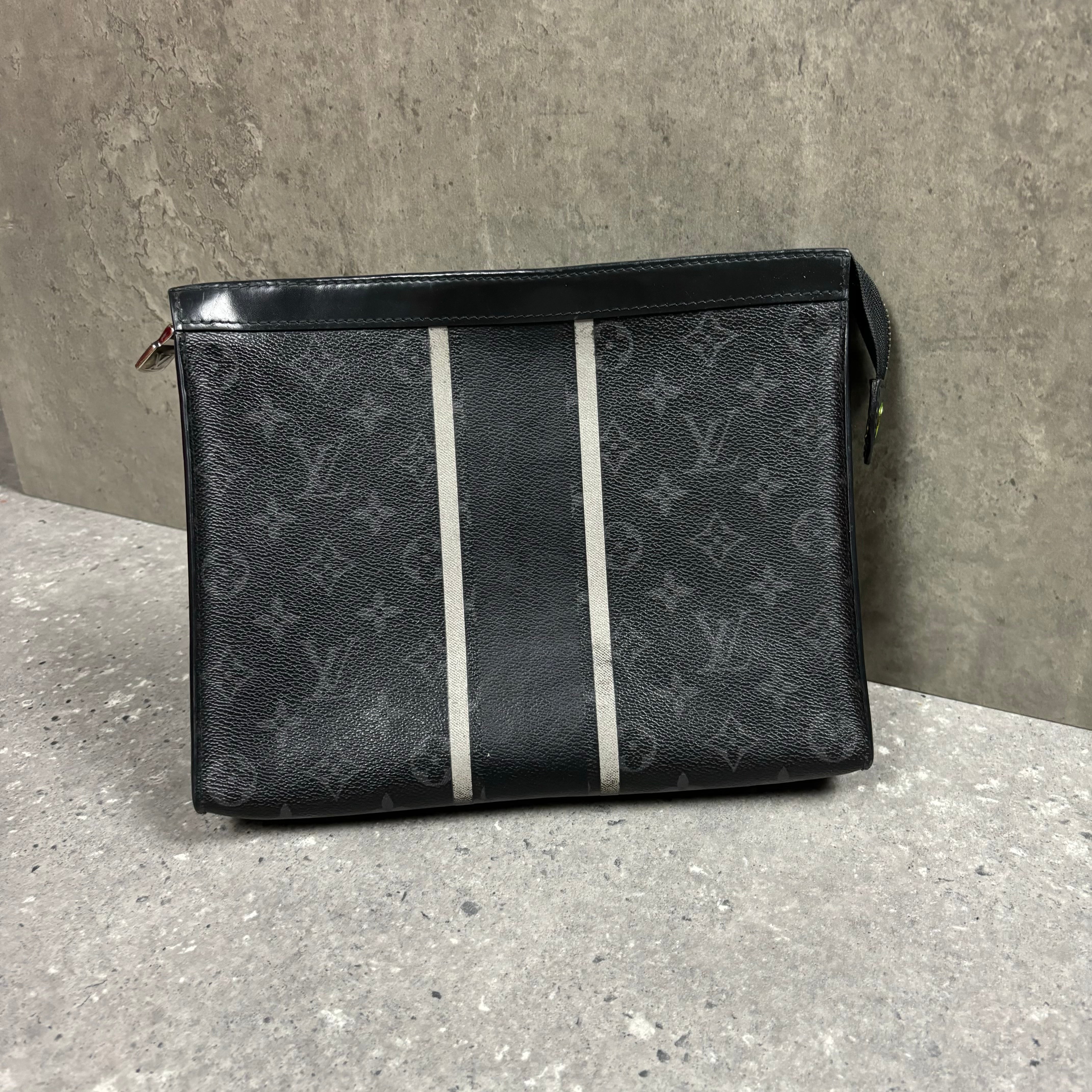 LOUIS VUITTON POCHETTE CLUTCH BAG