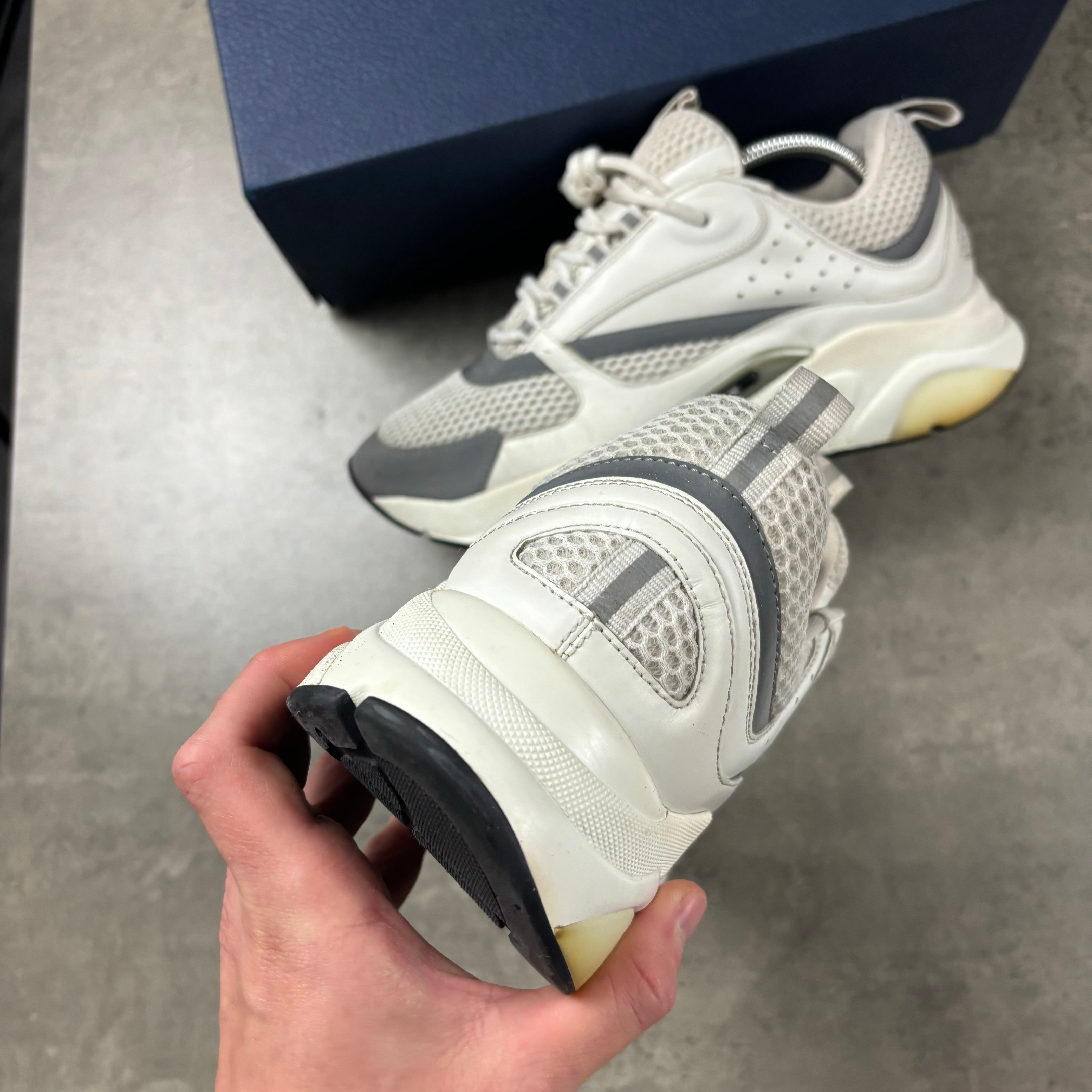 DIOR B22 WHITE EU 43 (FITS UK 9)
