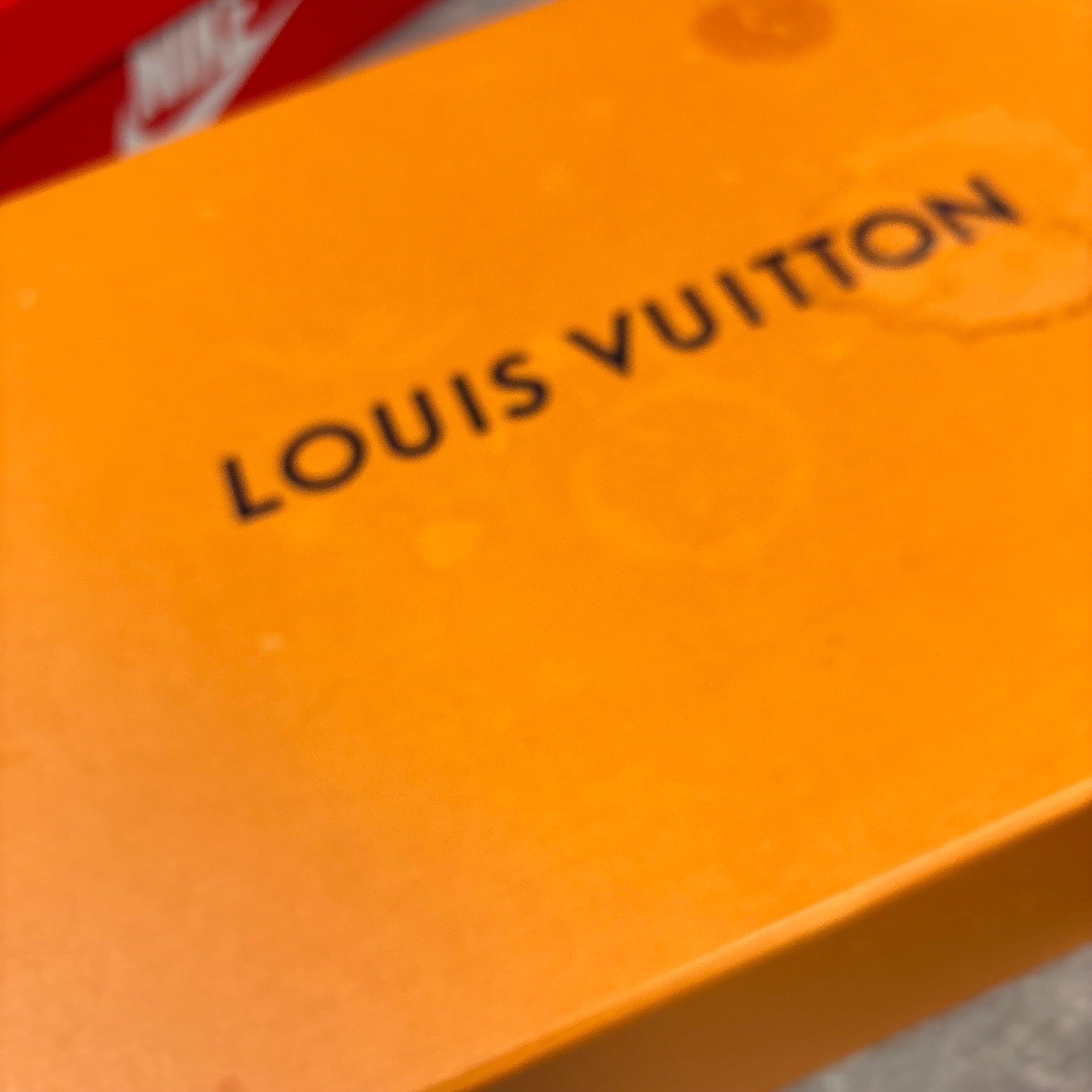 LOUIS VUITTON LUXEMBOURG - EU 43.5 (FITS UK 10.5)