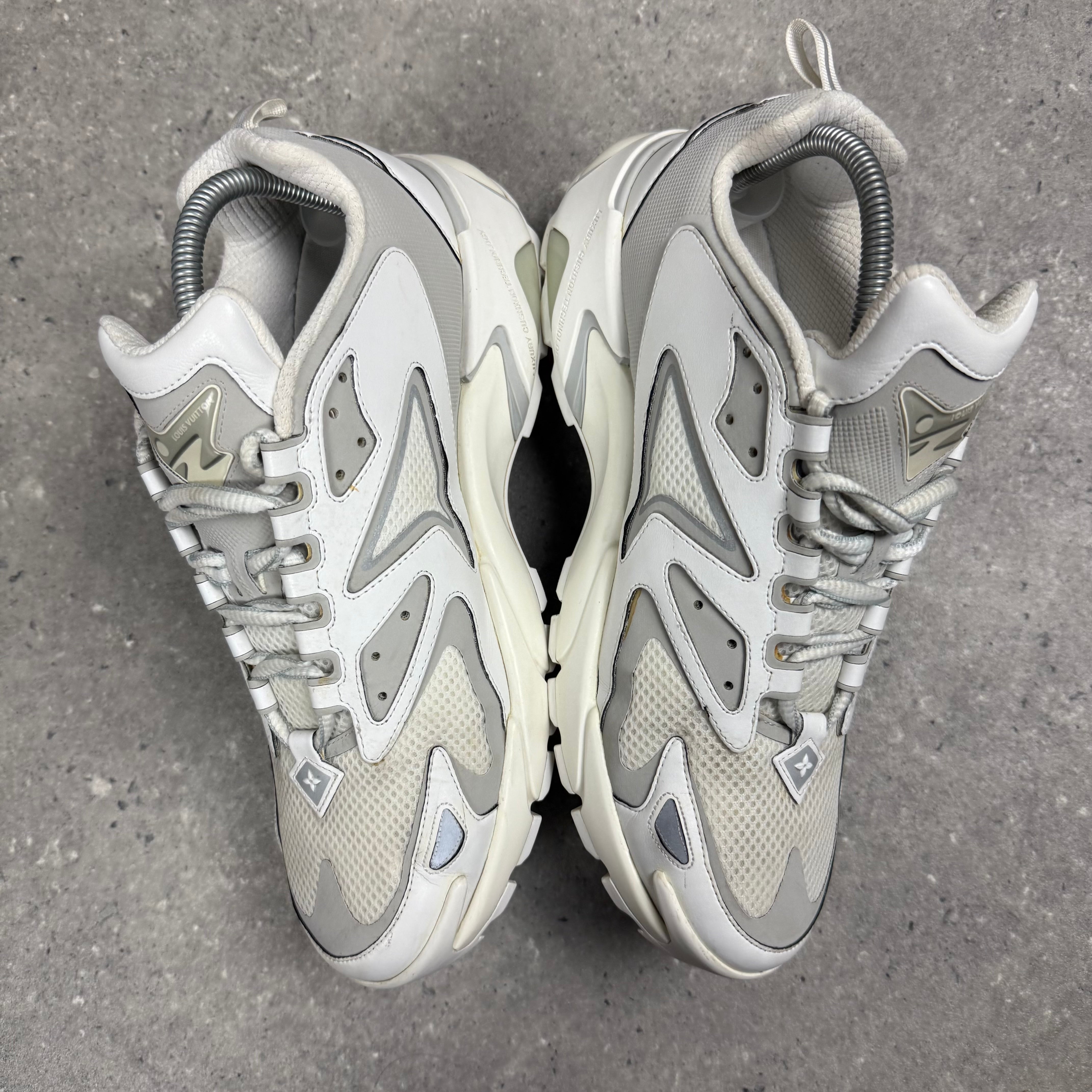 LOUIS VUITTON TACTICS WHITE - EU41 (FITS UK 8)