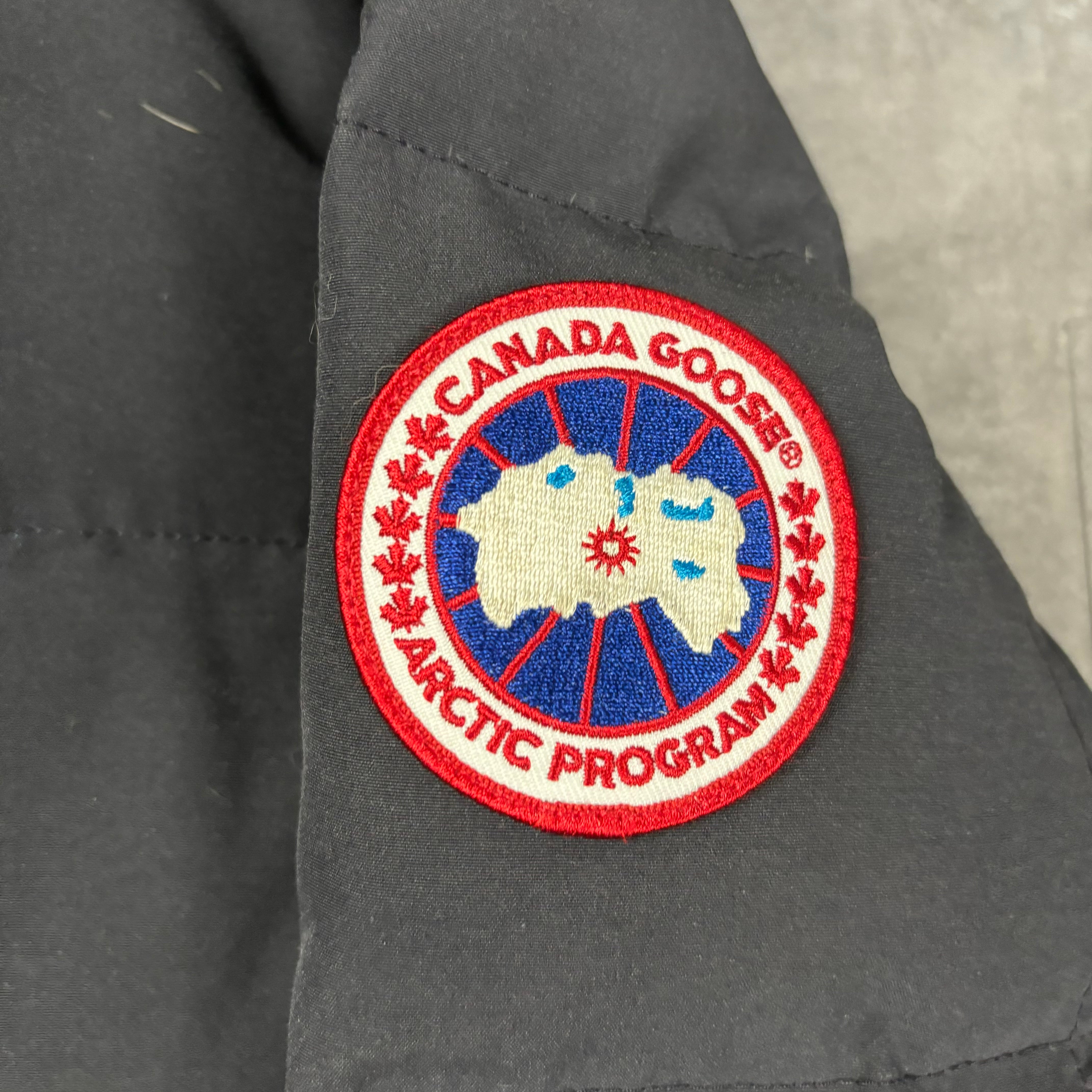 CANADA GOOSE CARSON PARKA - (M)