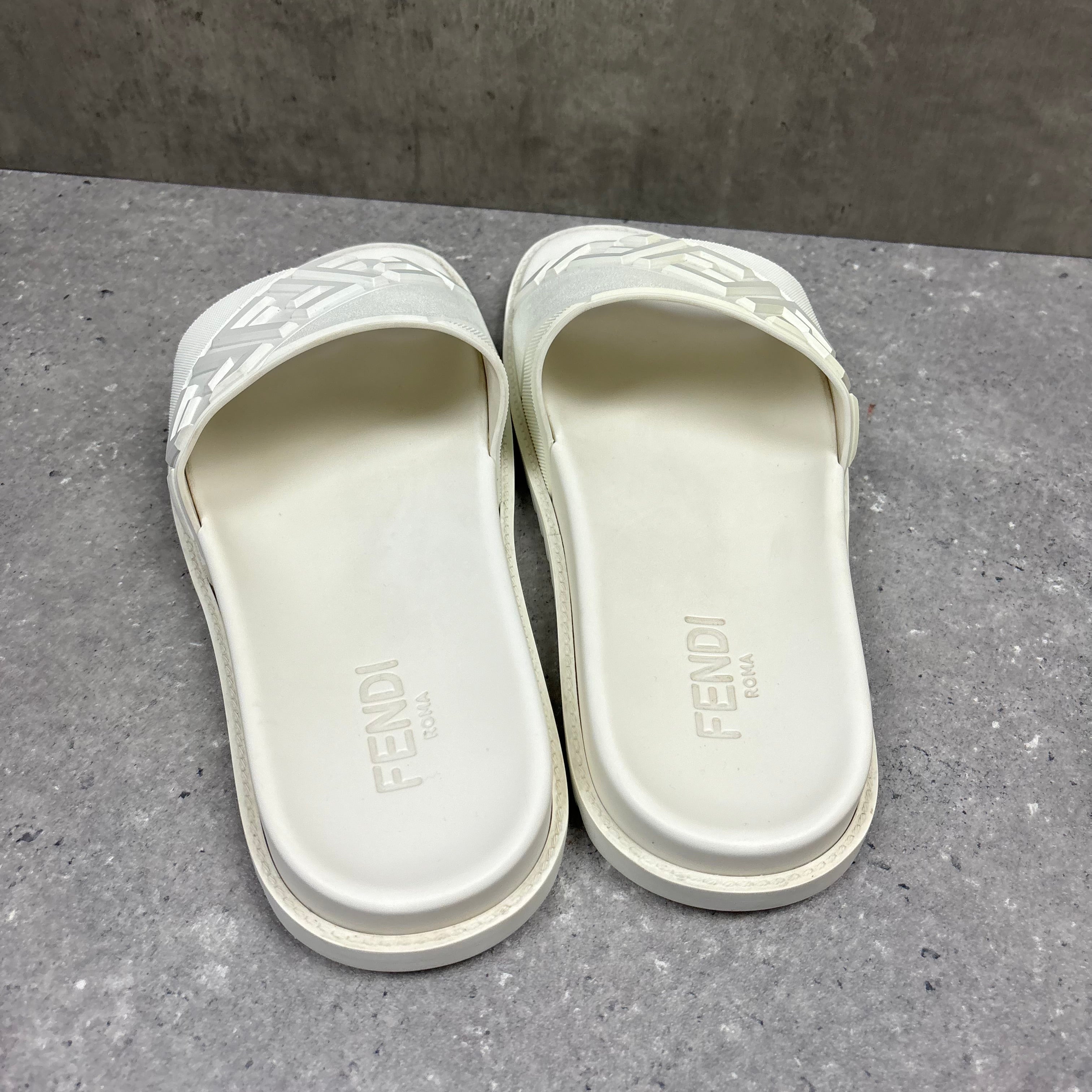 FENDI SLIDERS - EU43 (FITS UK 10)