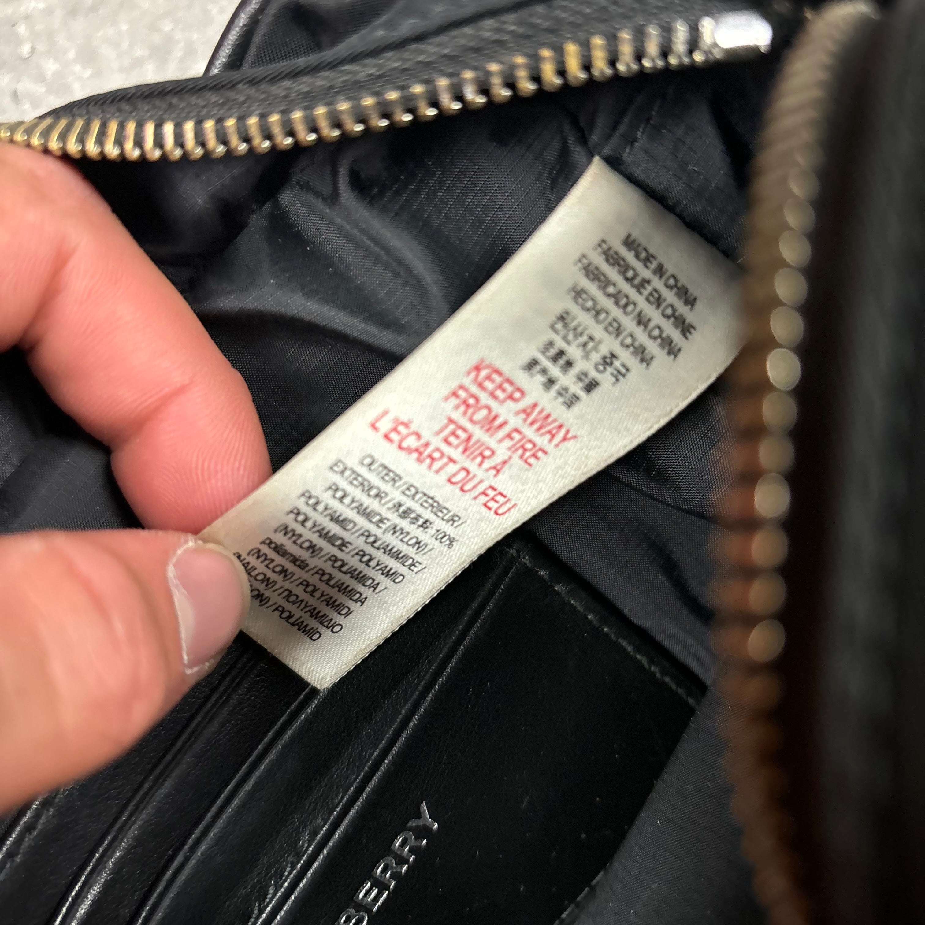 BURBERRY MESSENGER BAG