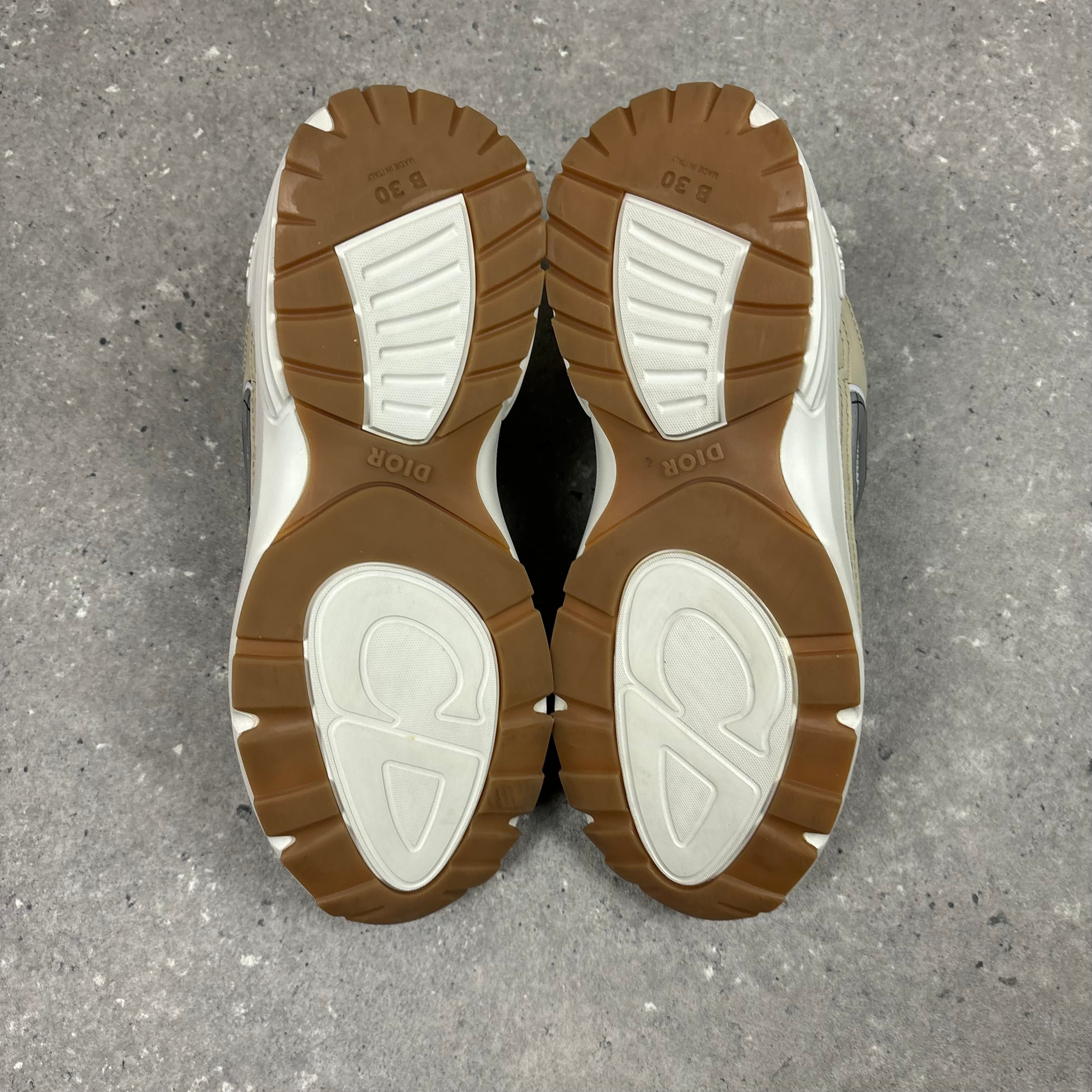 DIOR B30 BEIGE - (EU 41 / UK 7)