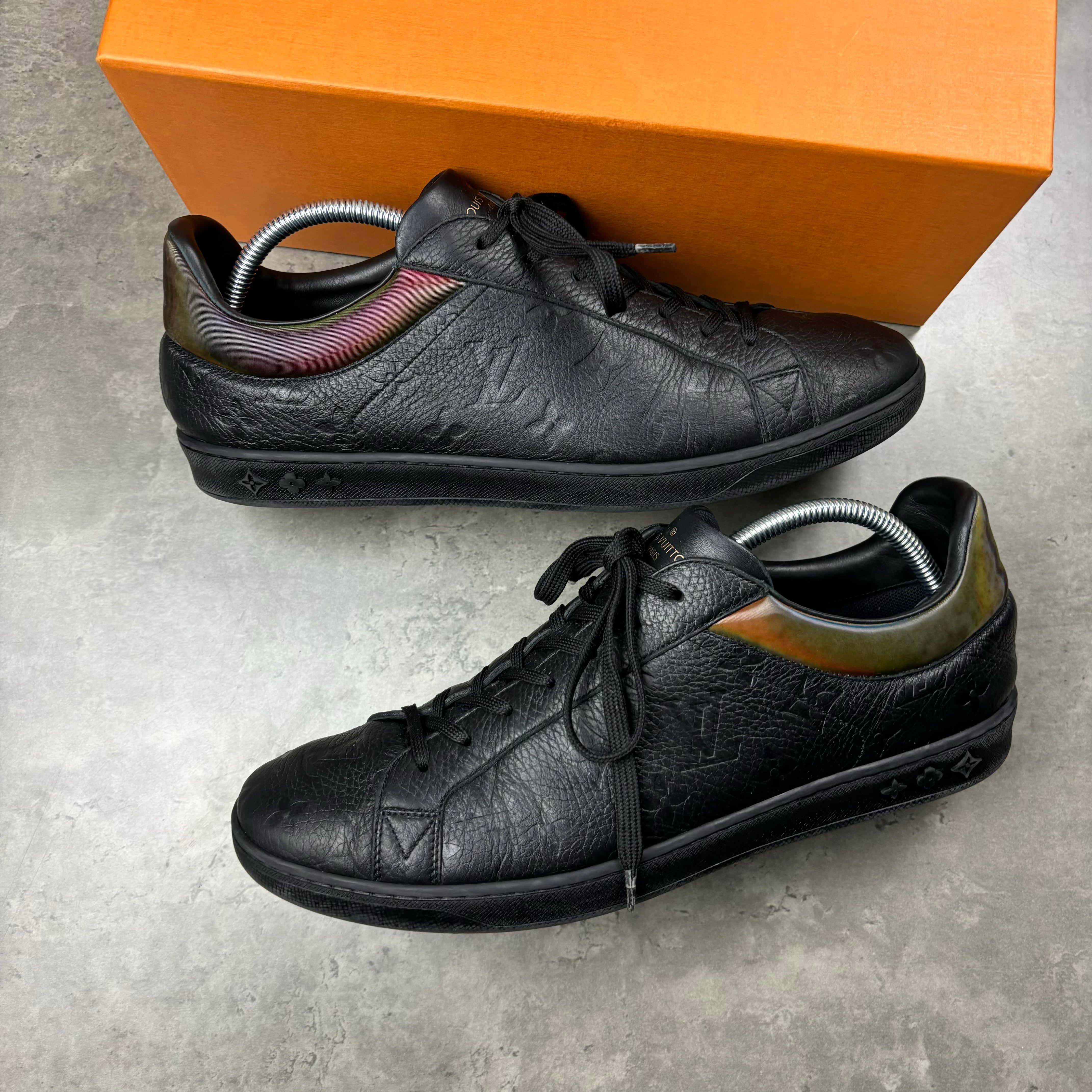 LOUIS VUITTON TRAINERS (FITS 11)
