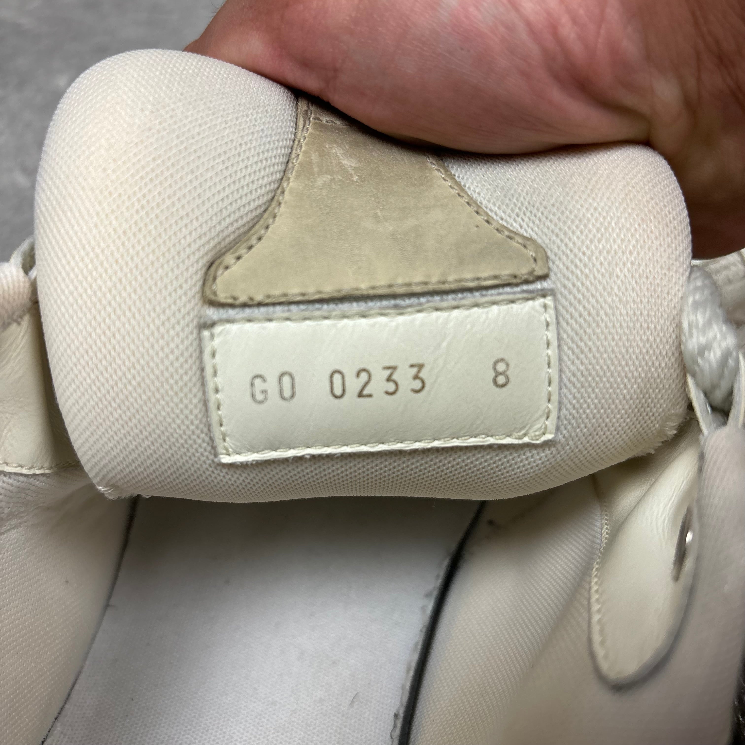 LOUIS VUITTON SKATES BEIGE - EU42 ( FITS UK 9 )