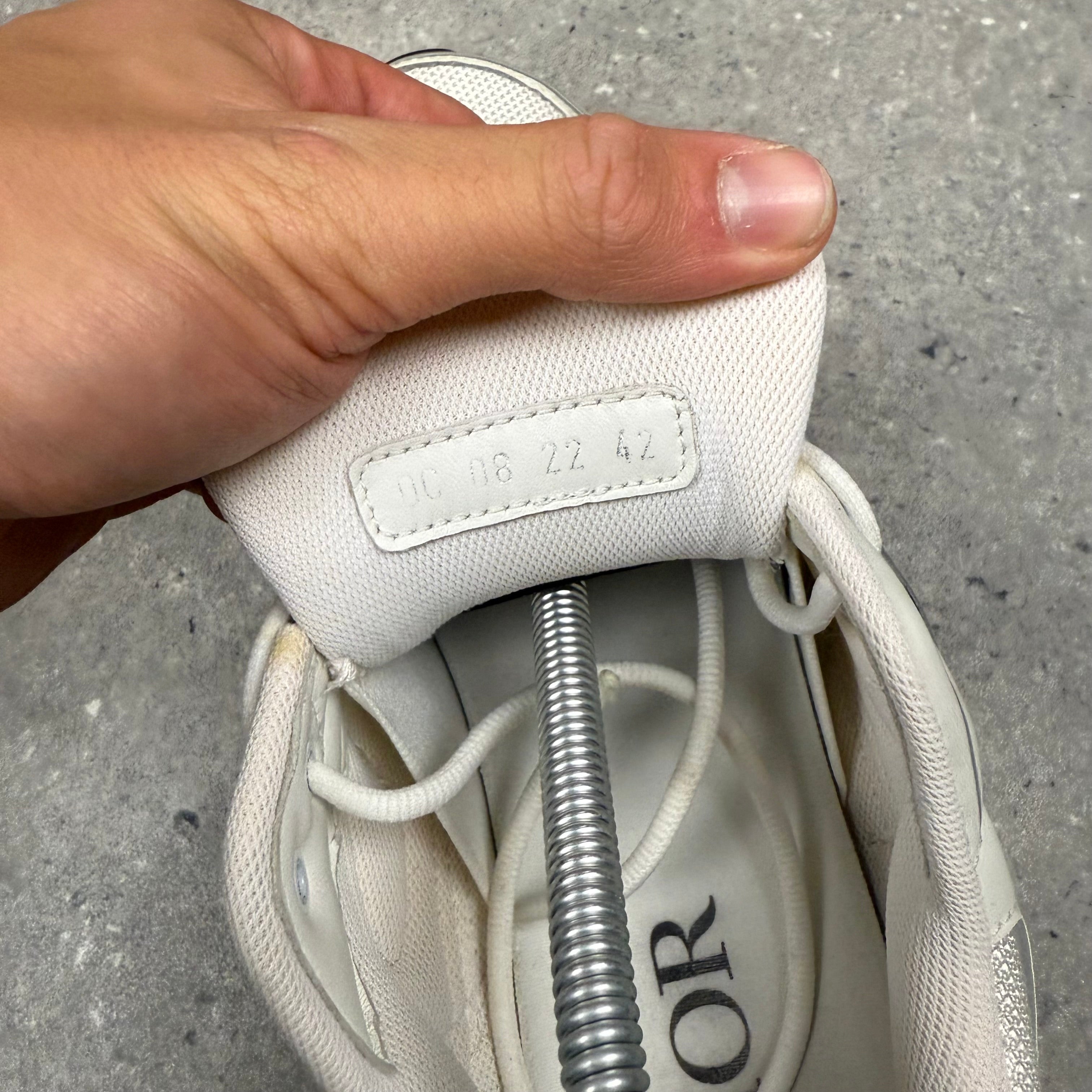 DIOR B30 WHITE - (EU 42 / UK 8)