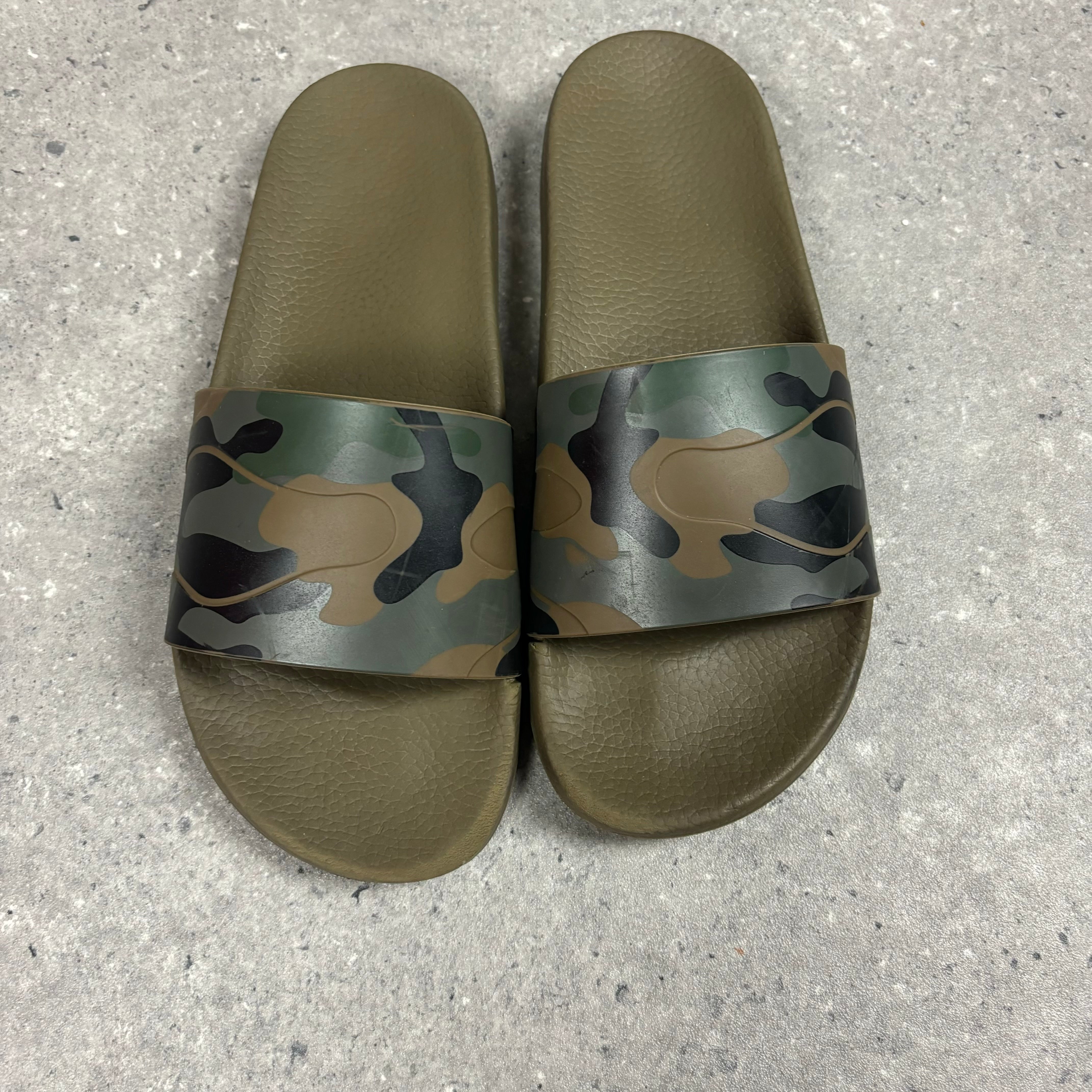 VALENTINO SLIDERS - (EU42 / UK8)
