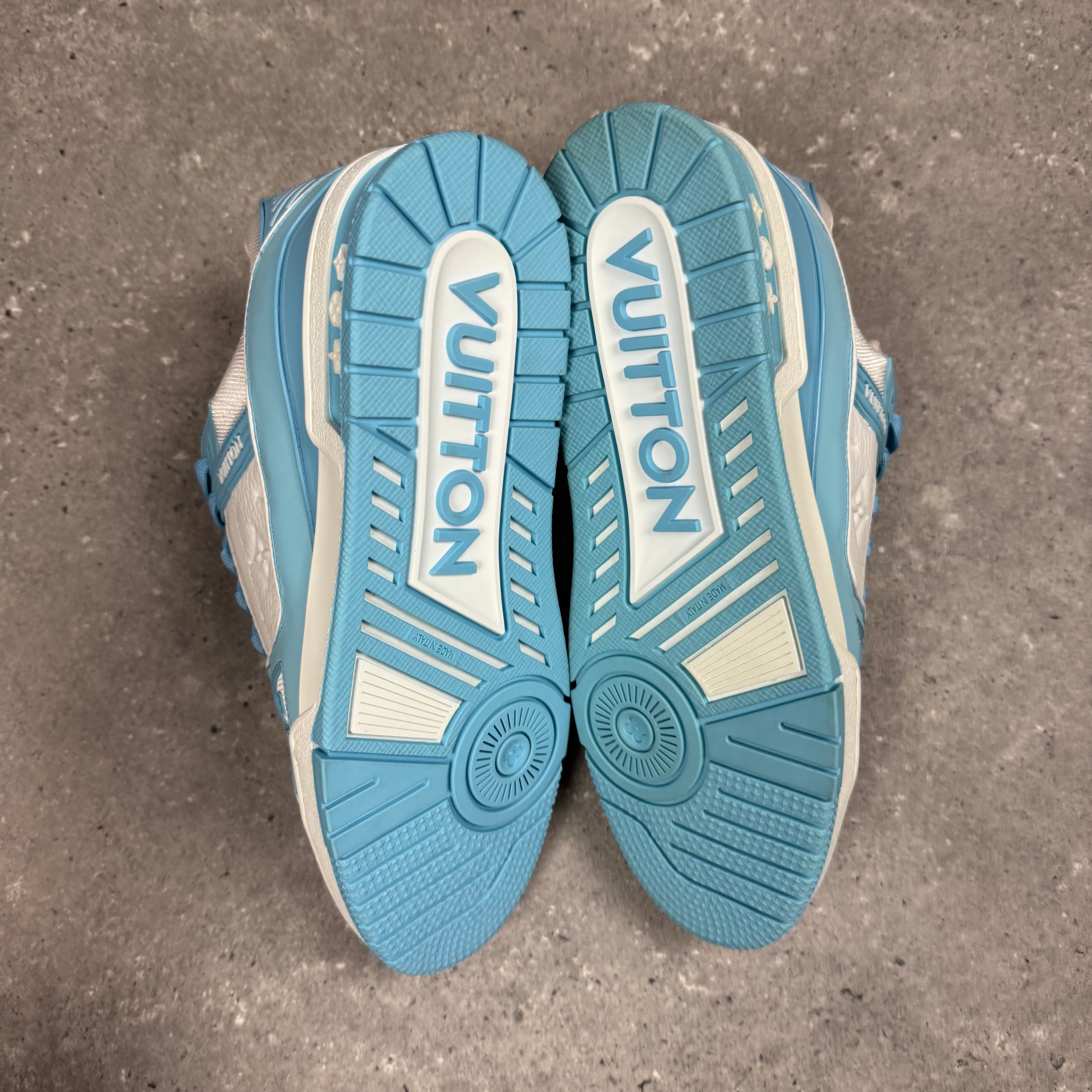 LOUIS VUITTON BLUE TRAINERS - EU41.5 (FITS UK 8.5)