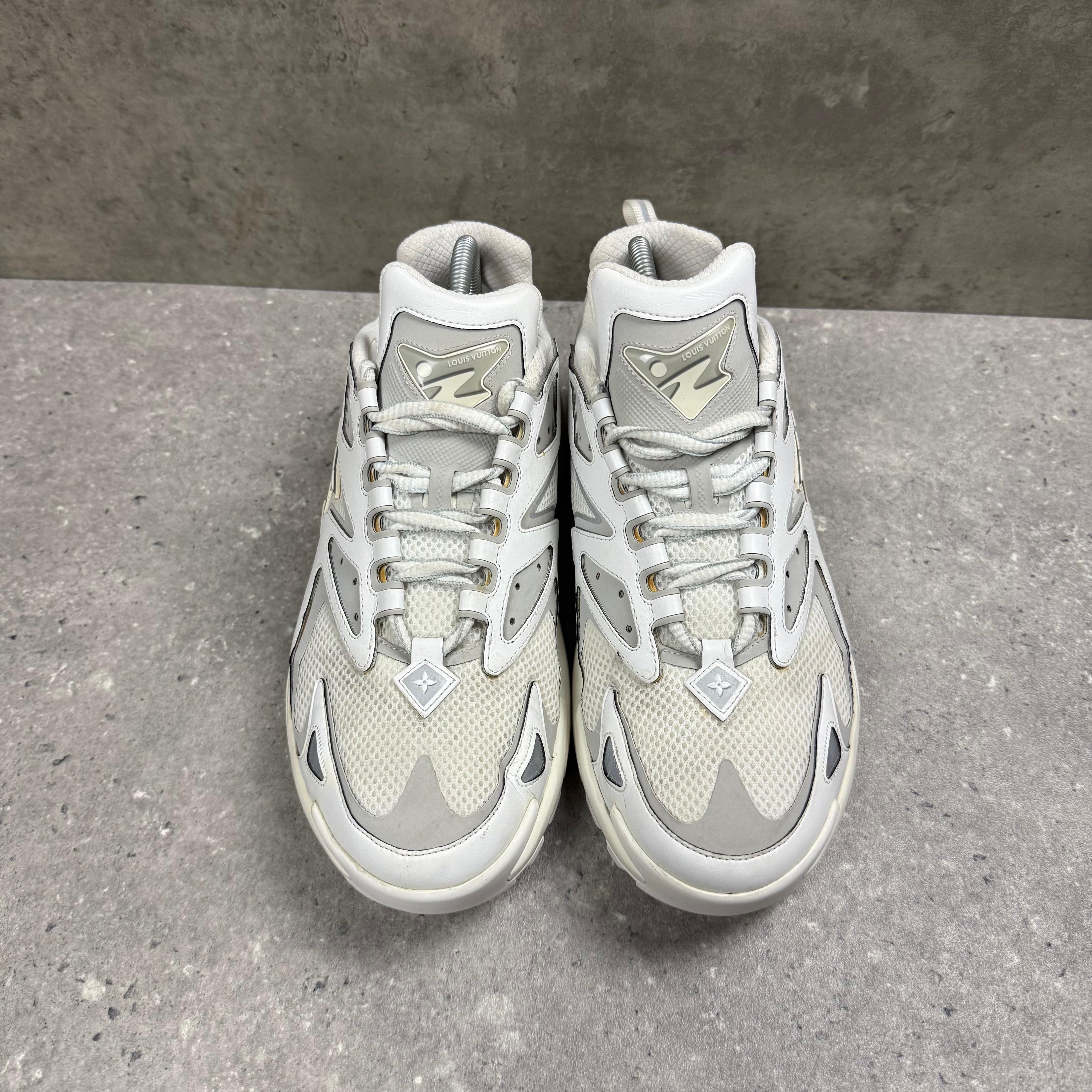 LOUIS VUITTON TACTICS WHITE - EU41 (FITS UK 8)