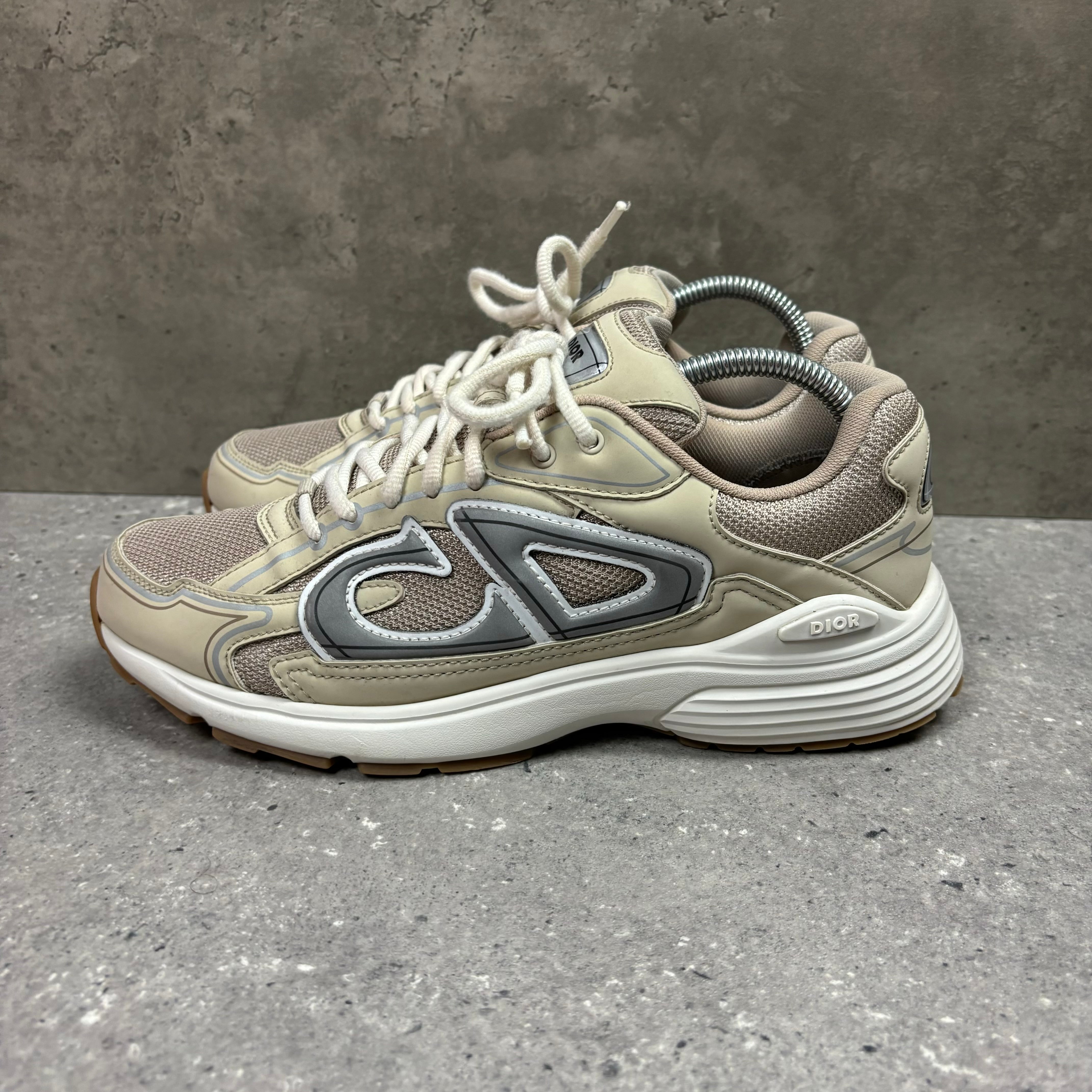 DIOR B30 BEIGE - (EU 41 / UK 7)
