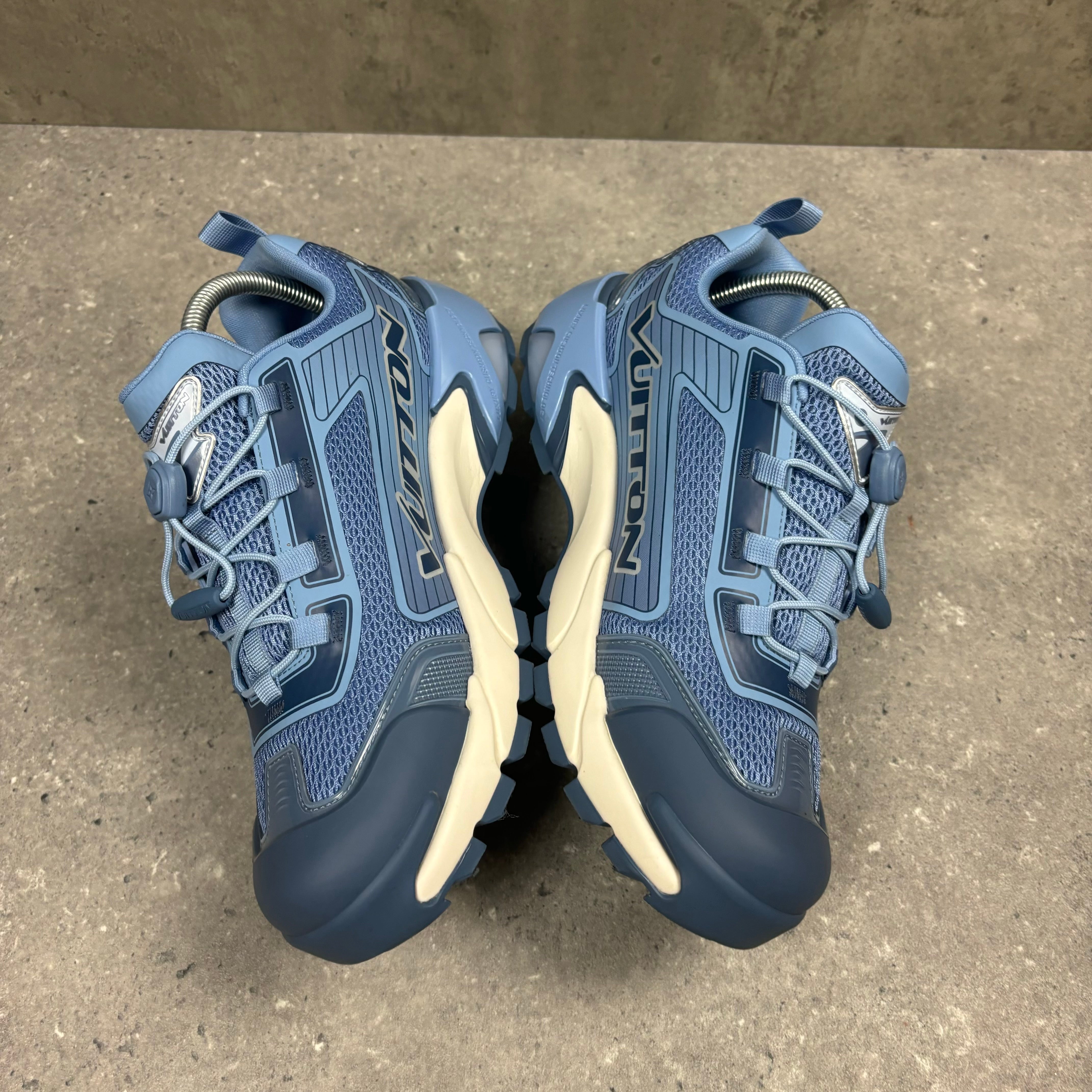LOUIS VUITTON TACTICS BLUE - EU40 (FITS UK 7)