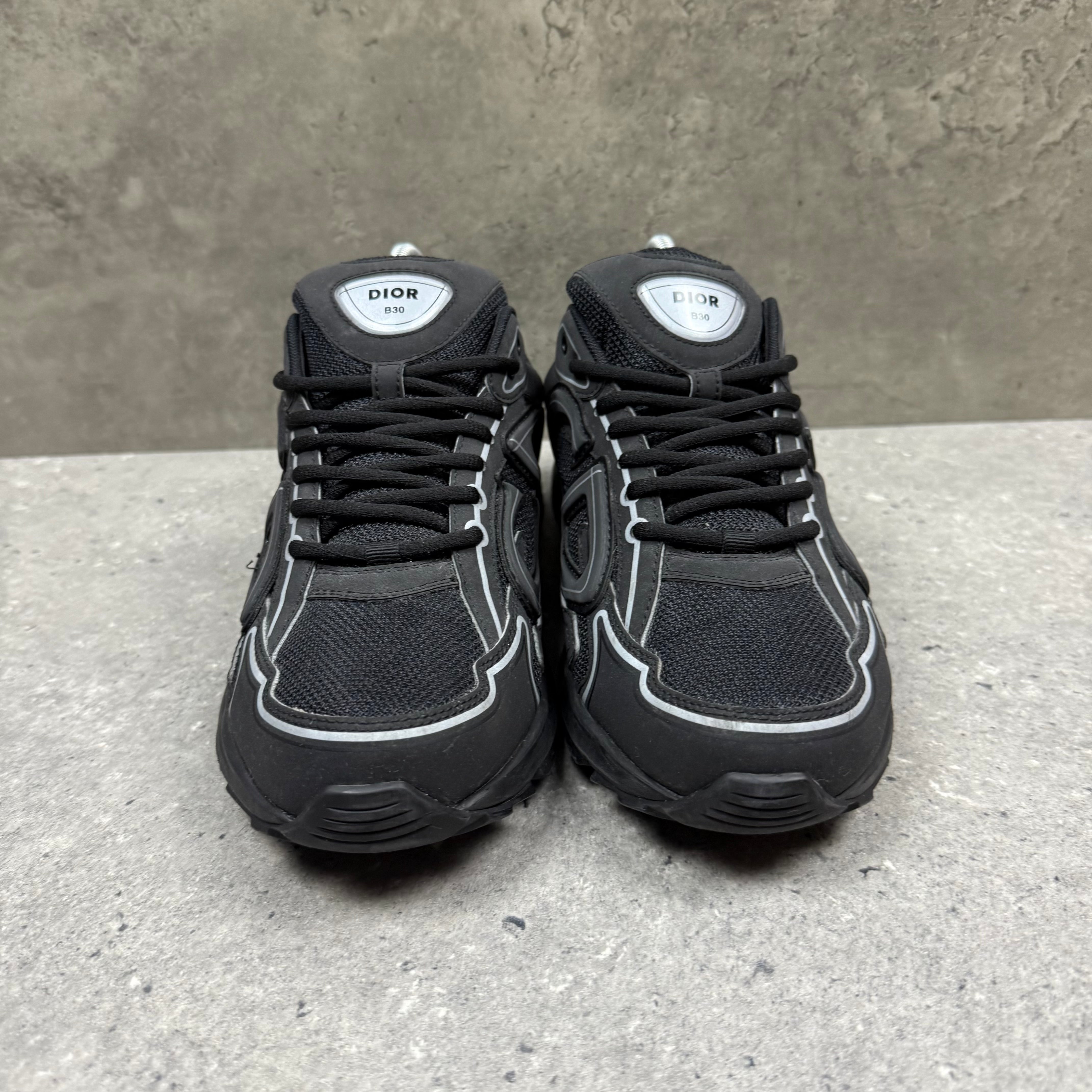 DIOR B30 BLACK - (EU 41 / UK 7)