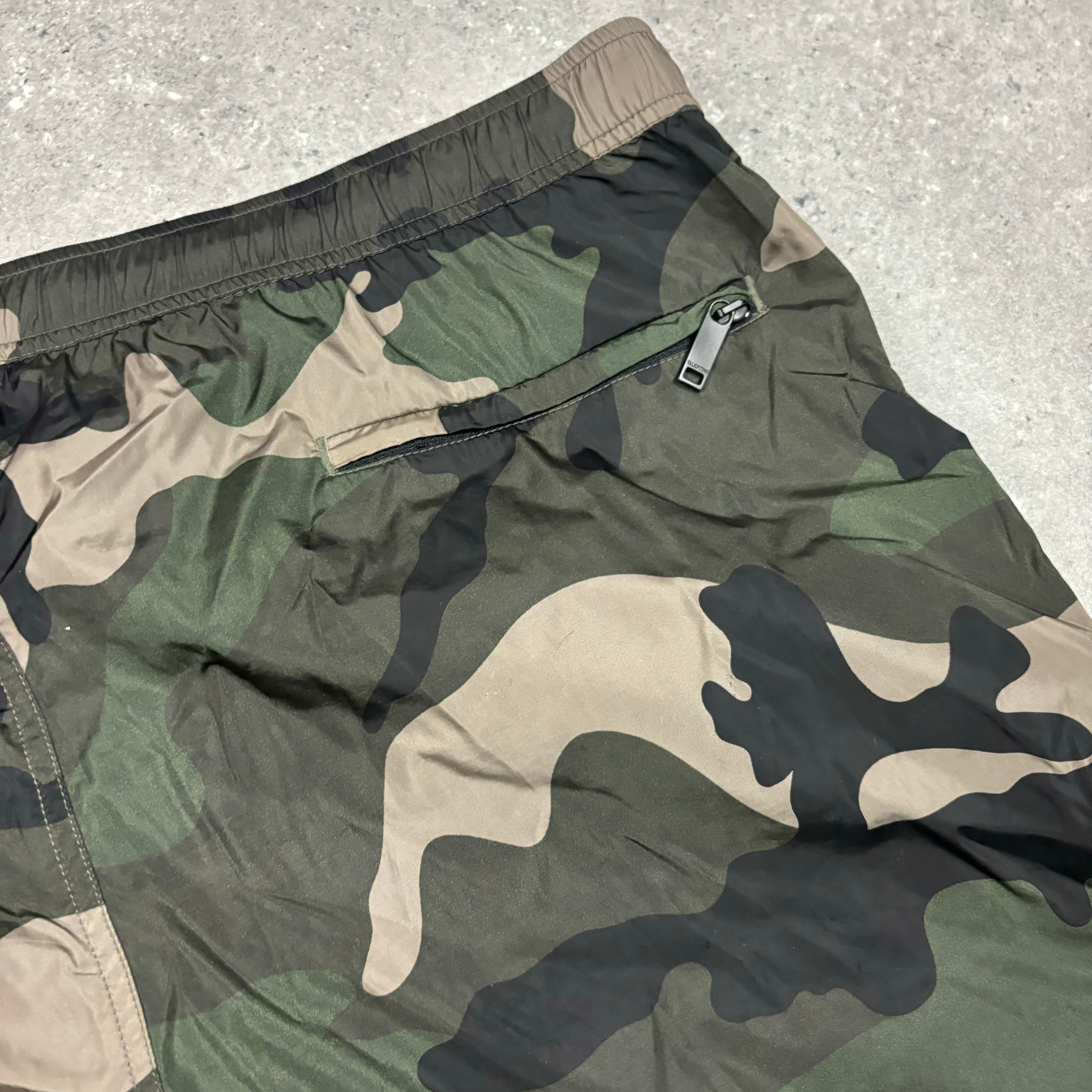VALENTINO CAMO SWIM SHORTS - 46 (S)