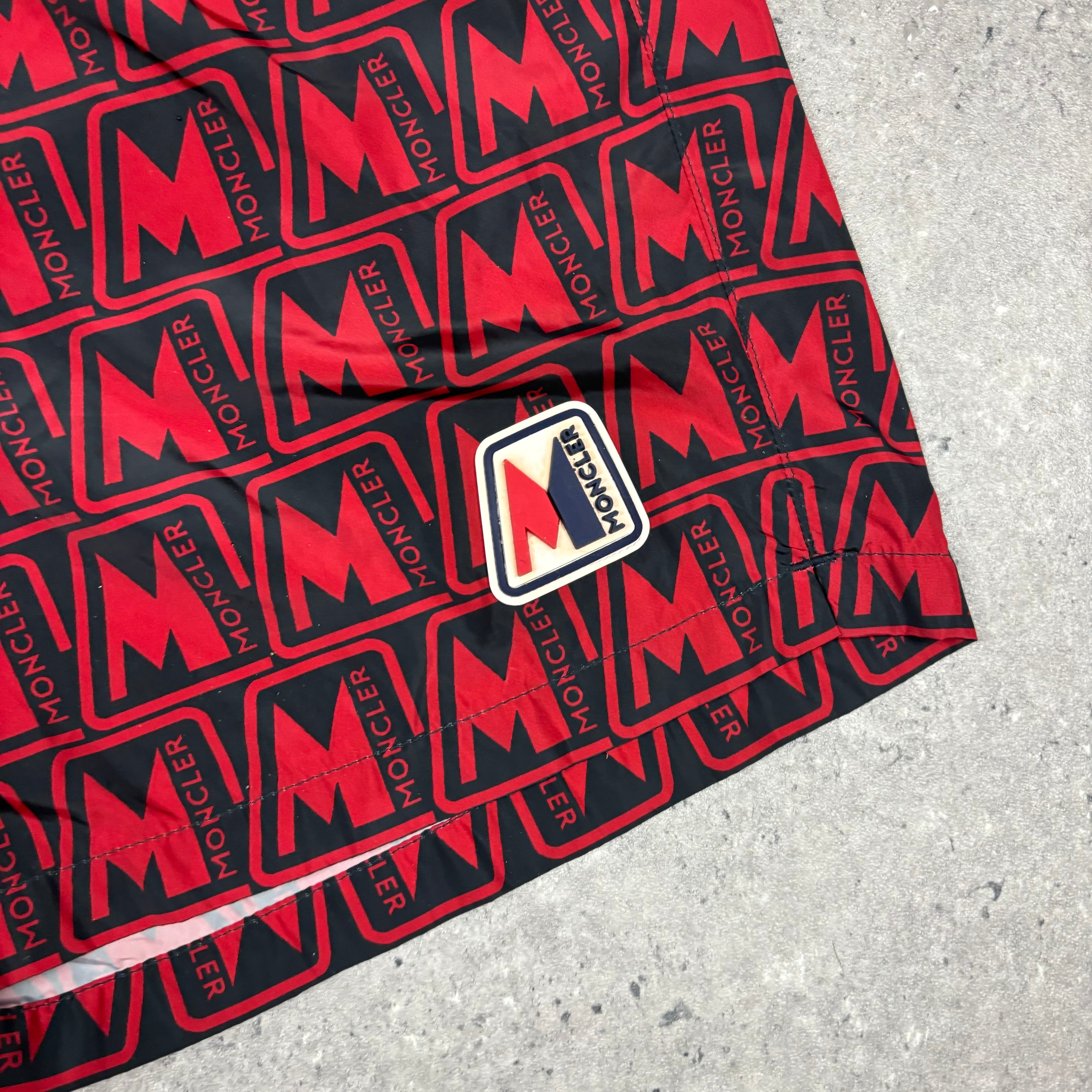MONCLER SWIM SHORTS (L)