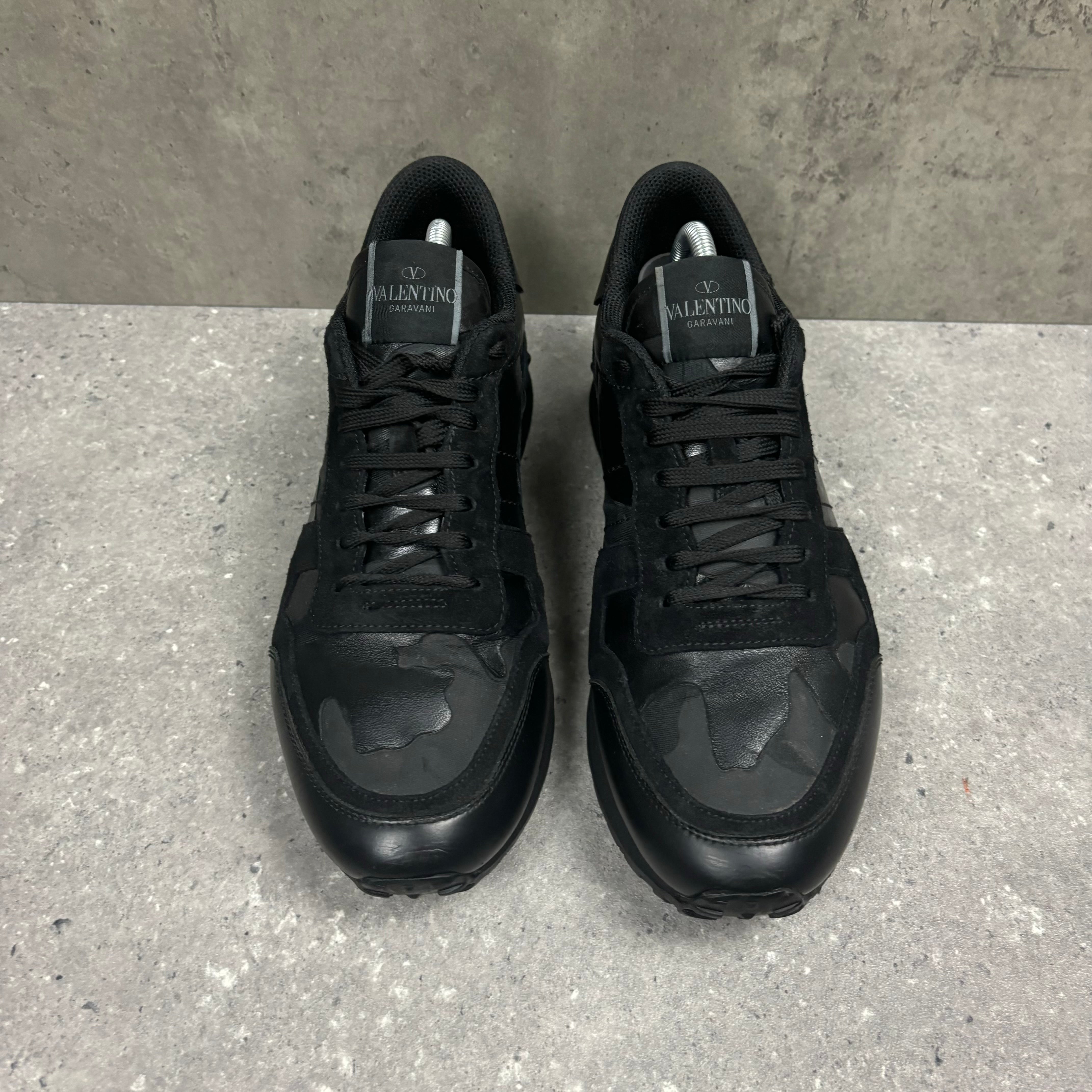 VALENTINO ROCKRUNNER BLACK - (EU42.5 / UK8.5)