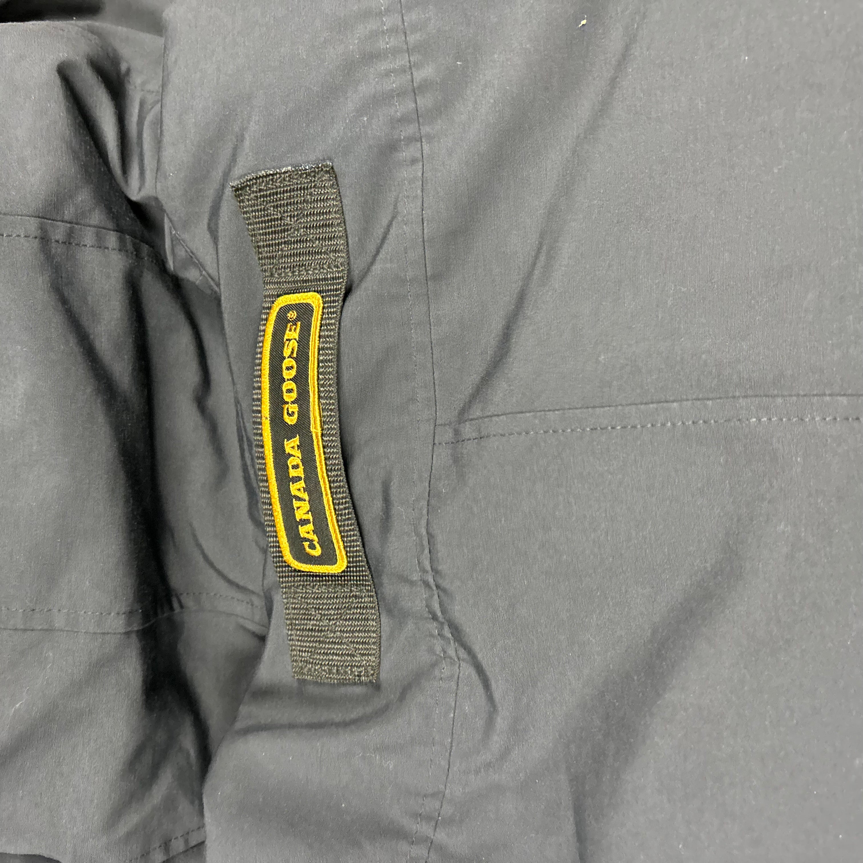 CANADA GOOSE CHATEAU PARKA - SMALL