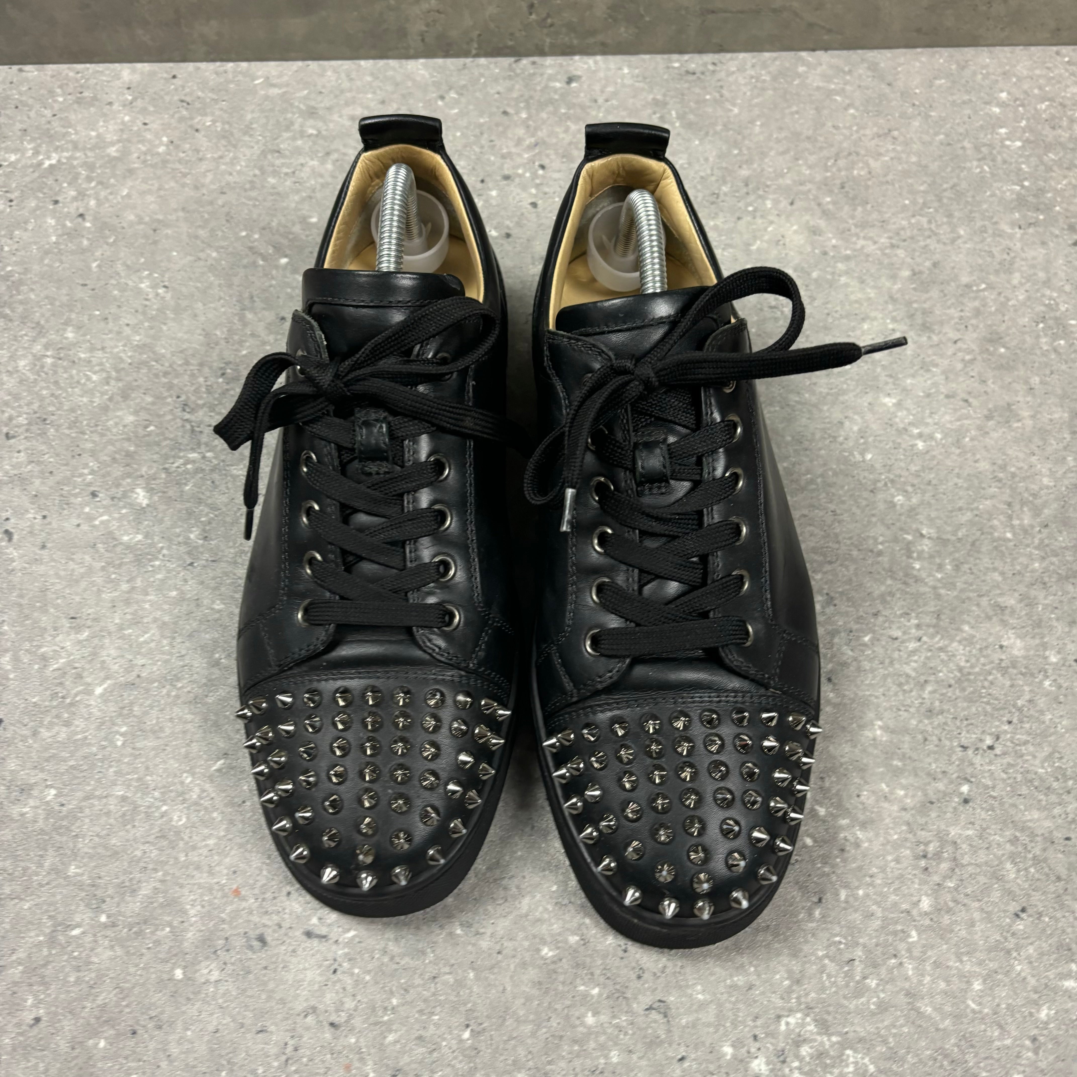 LOUBOUTIN LOW SPIKE - (EU42 / UK 8)