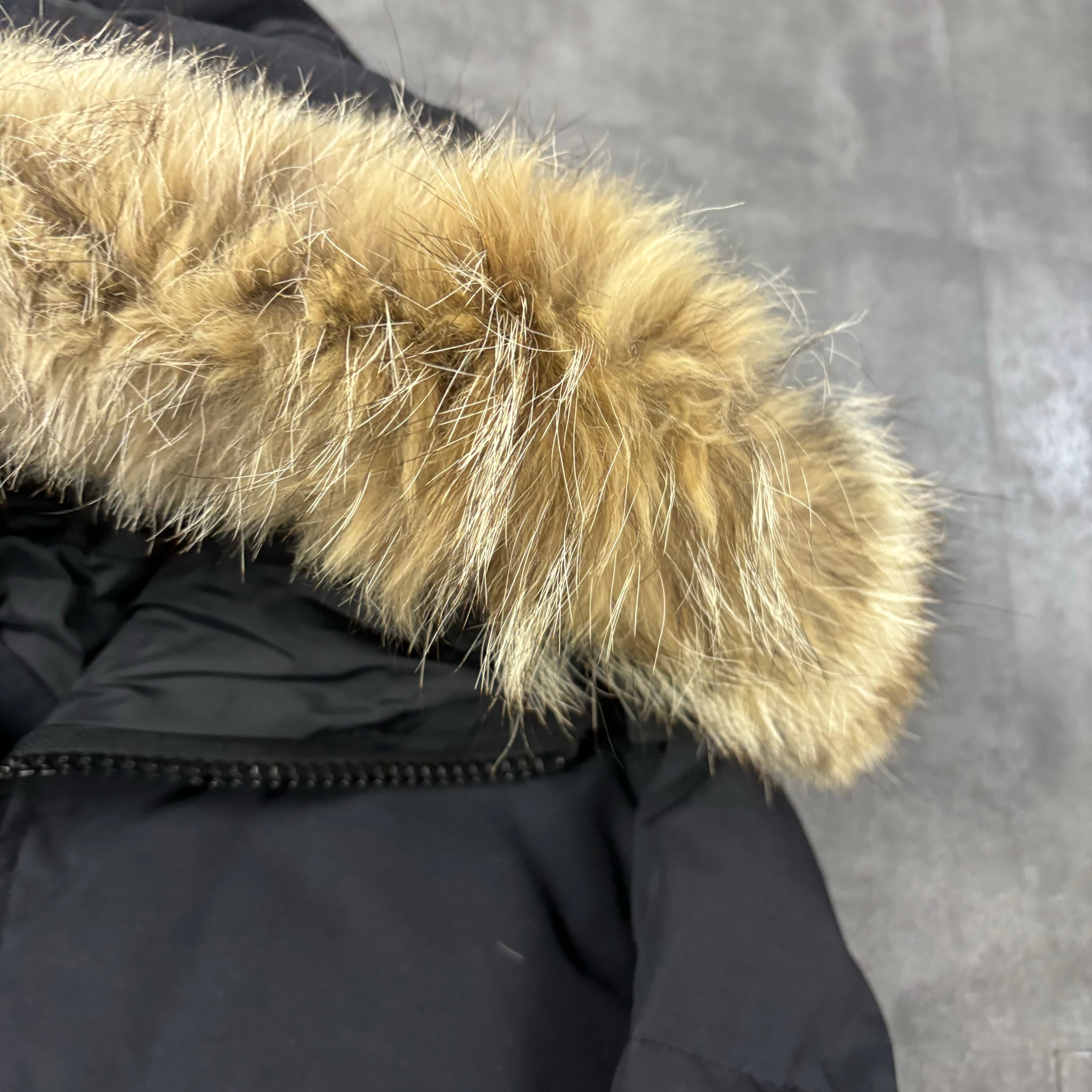 CANADA GOOSE CARSON PARKA - (M)