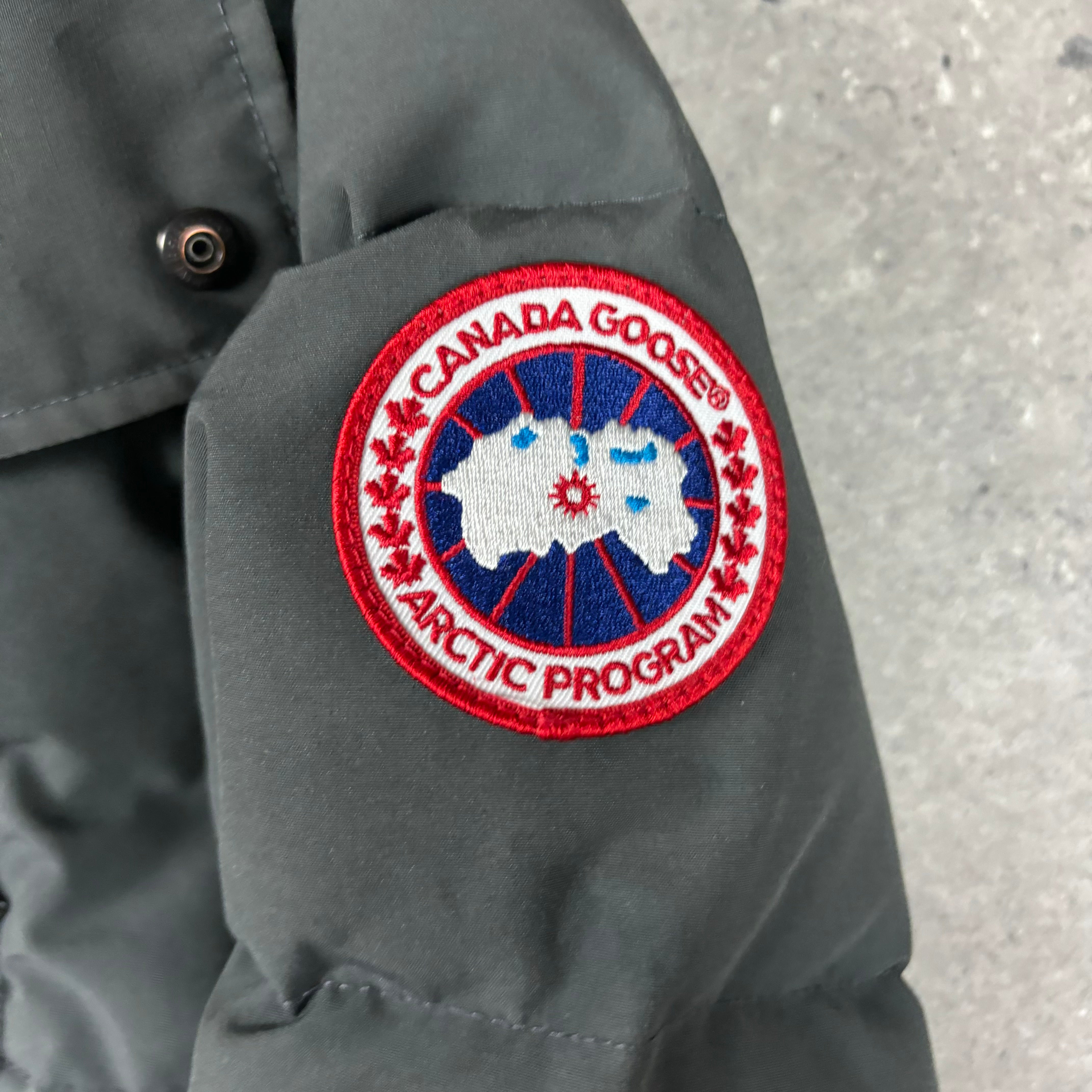 CANADA GOOSE WYNDHAM PARKA GRAPHITE - (S)