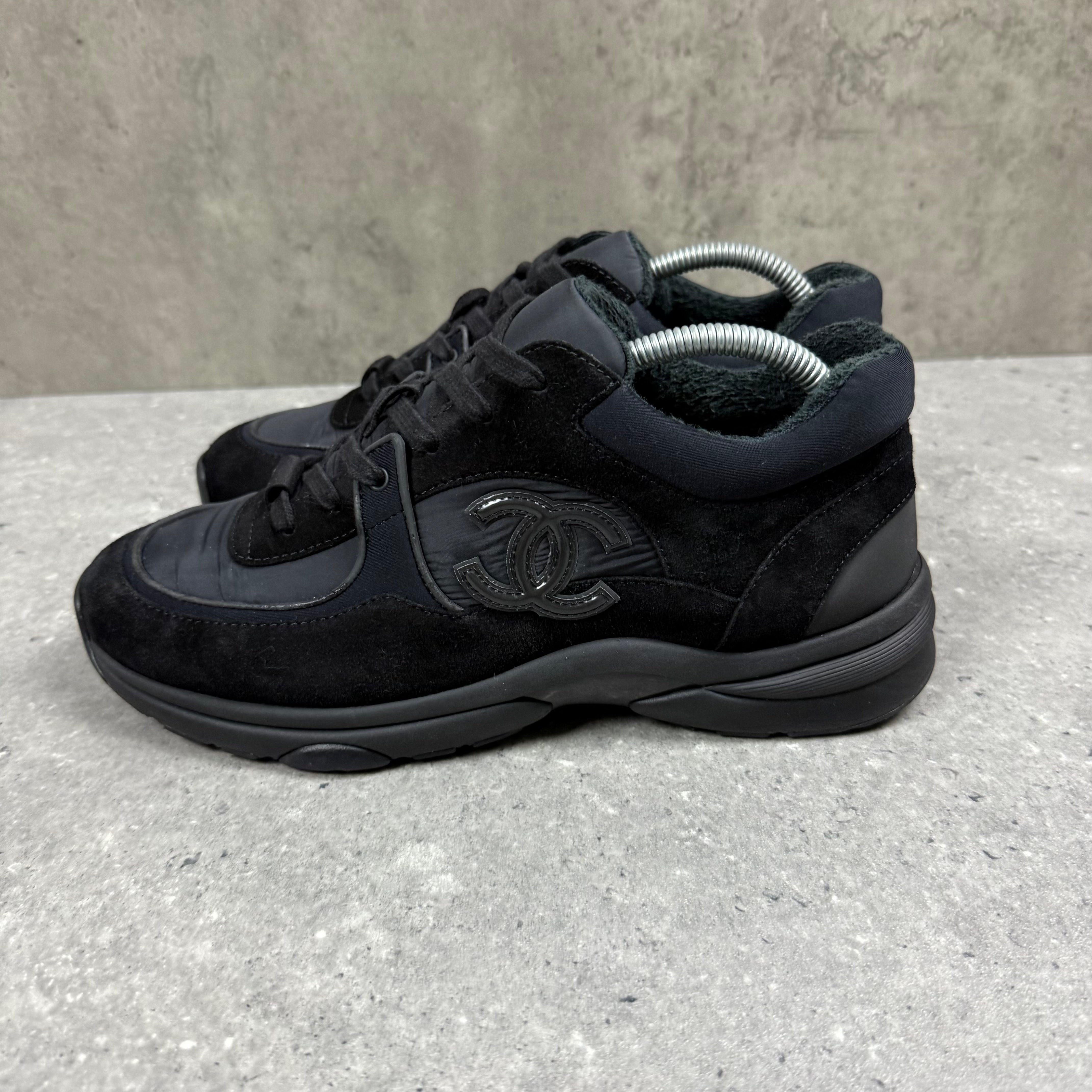 CHANEL RUNNERS - (EU 41 / UK 7)