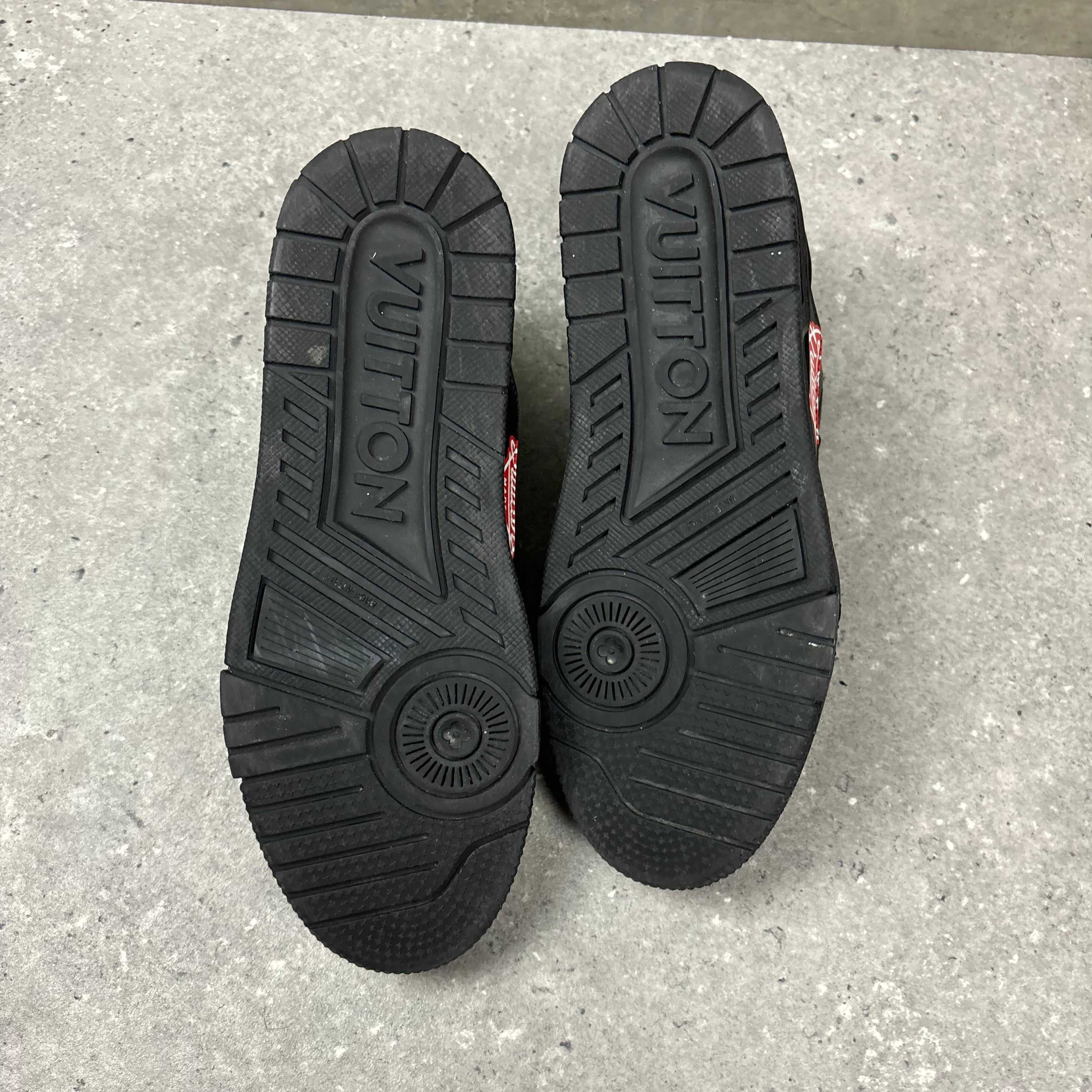 LOUIS VUITTON TRAINERS - EU40.5 (FITS UK 7.5)