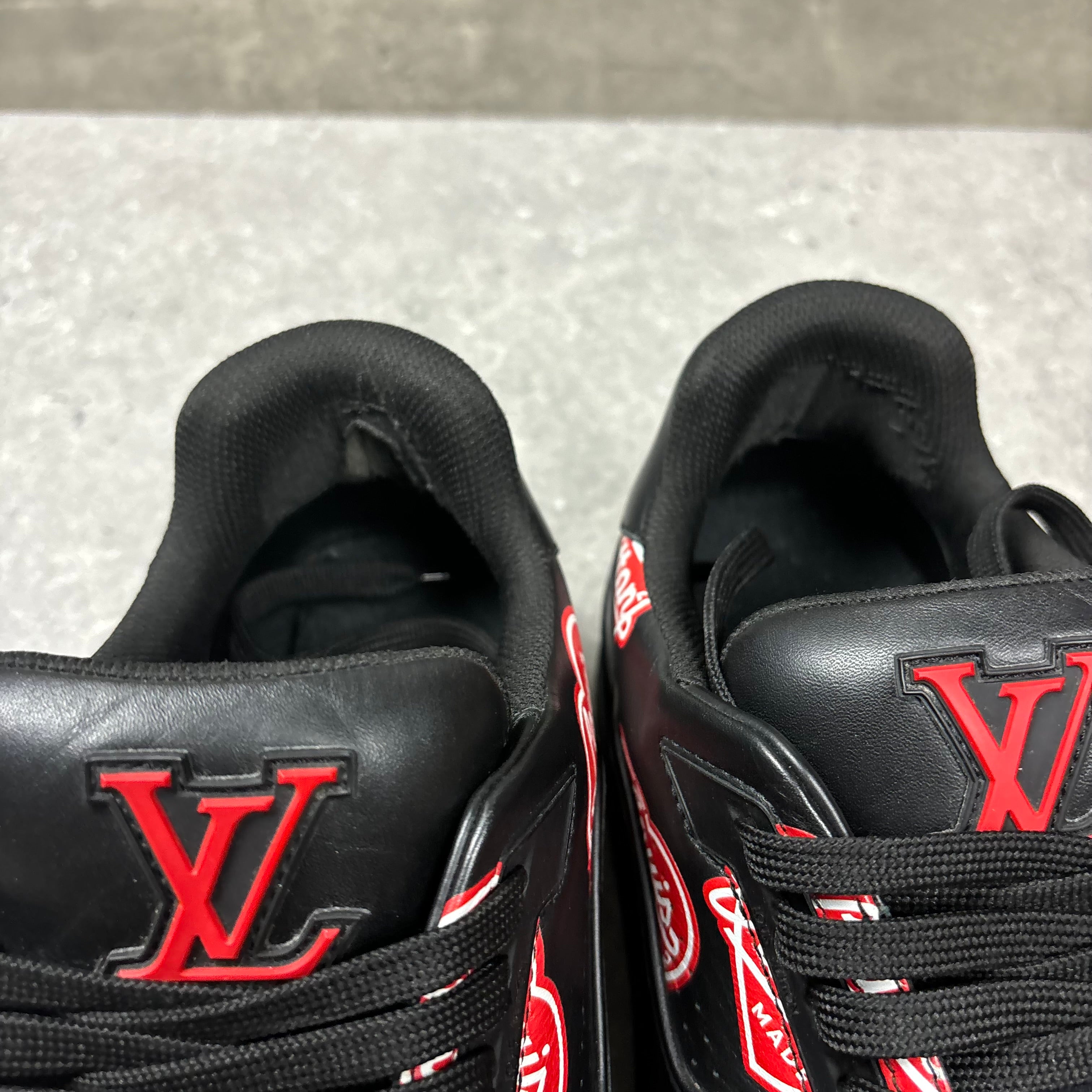 LOUIS VUITTON TRAINERS - EU40.5 (FITS UK 7.5)