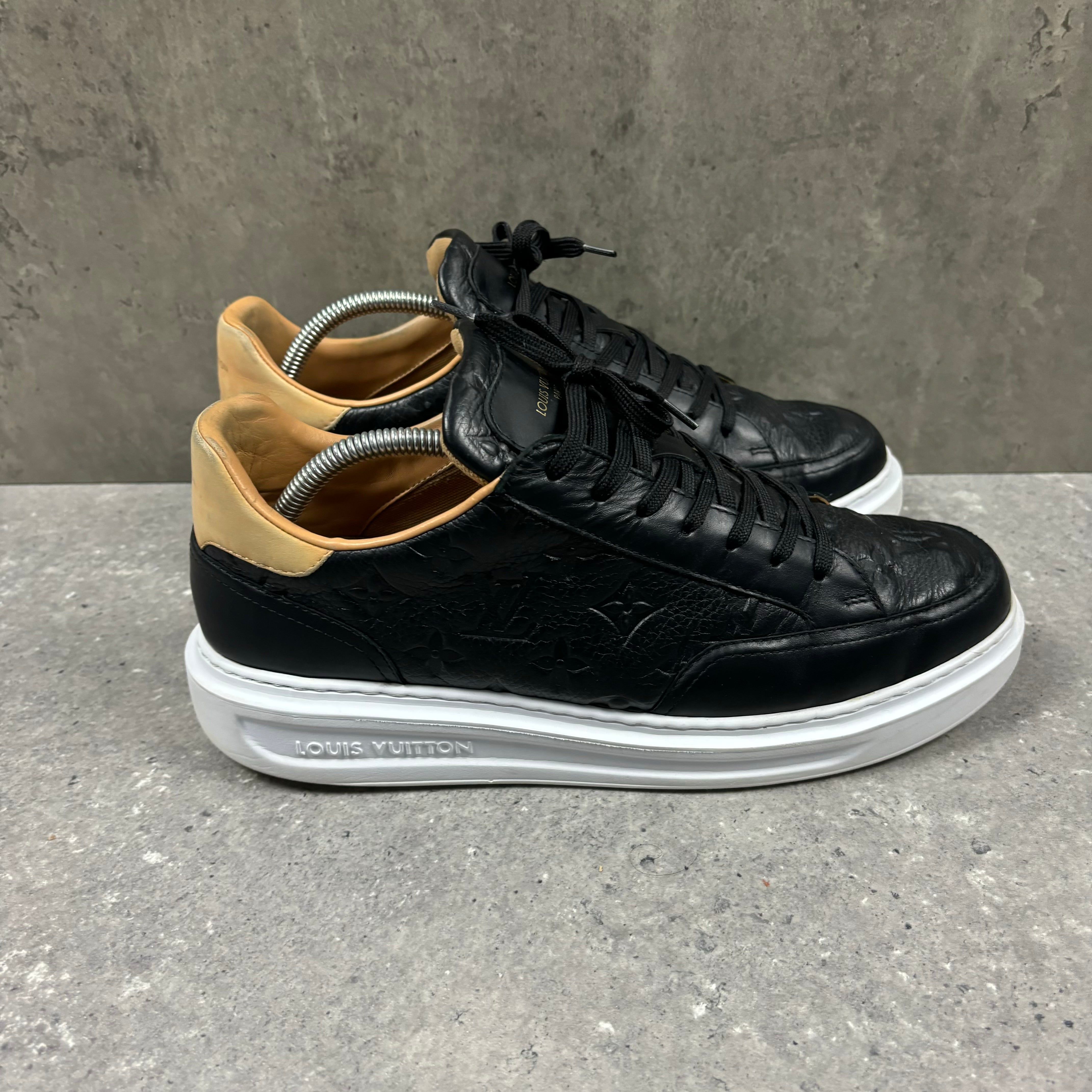 LOUIS VUITTON BEVERLY HILLS - EU 42 (FITS UK 9)