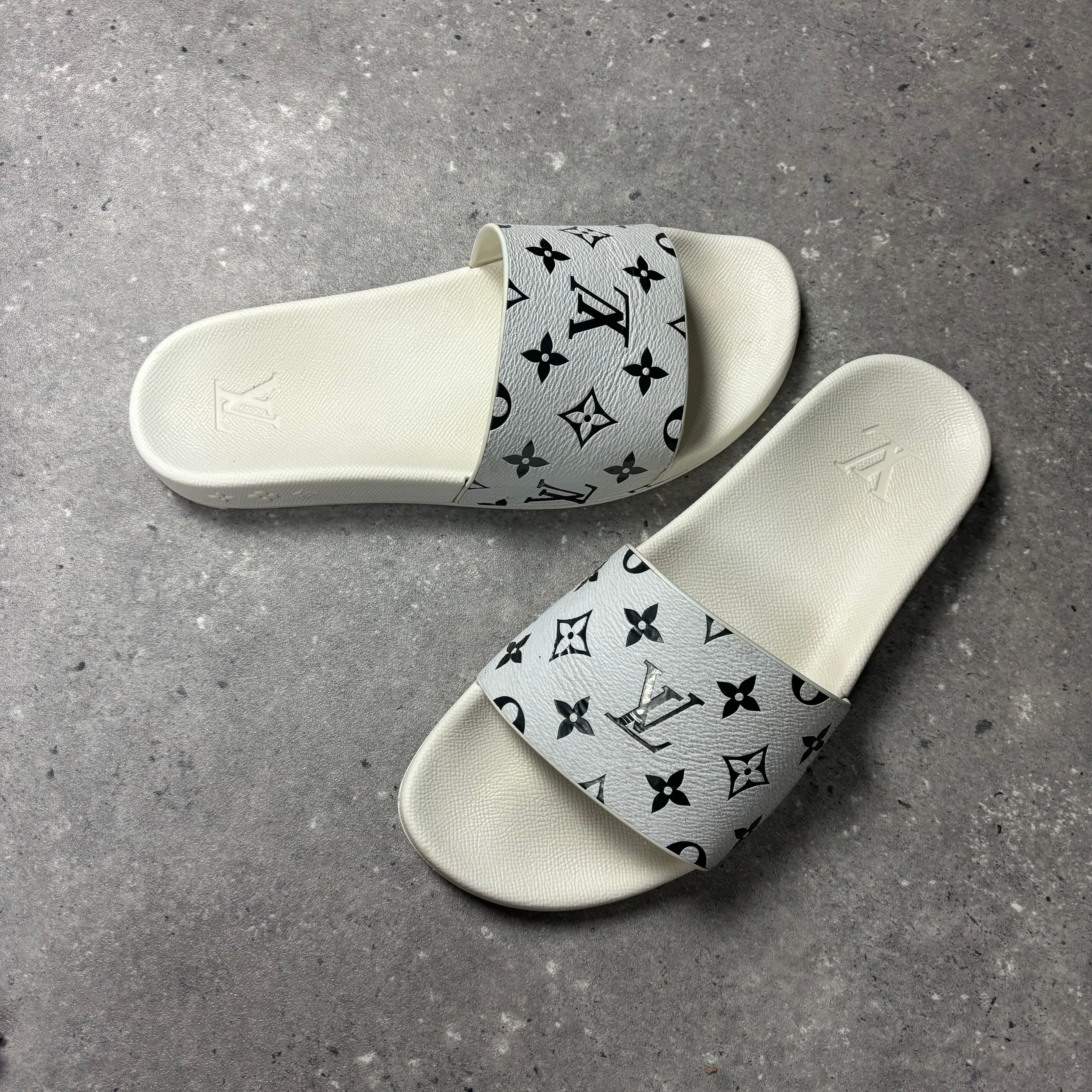 LOUIS VUITTON SLIDERS LV 7.5 (FITS UK 7.5 / 8)