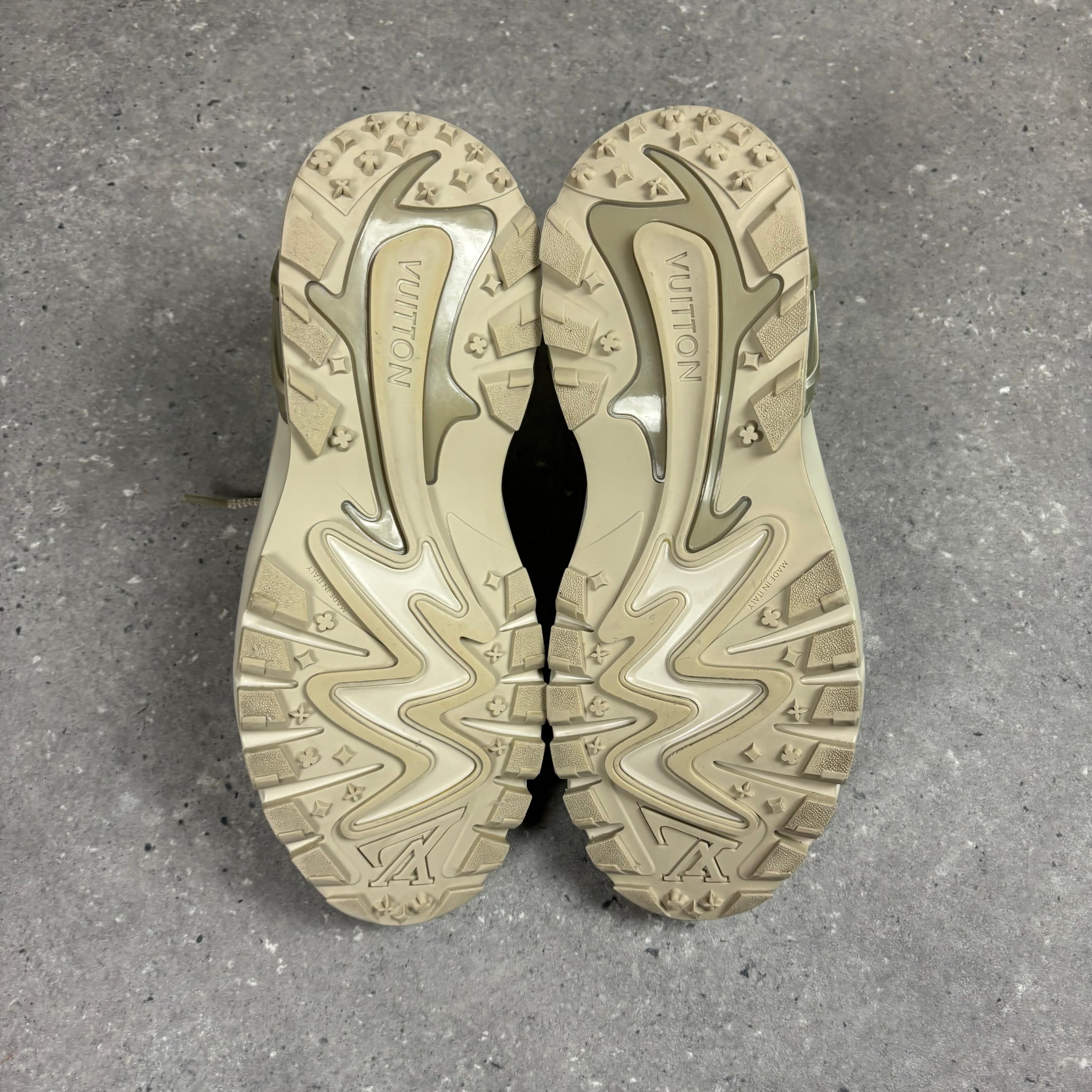 LOUIS VUITTON TACTICS - EU 42 (FITS UK 9/9.5)