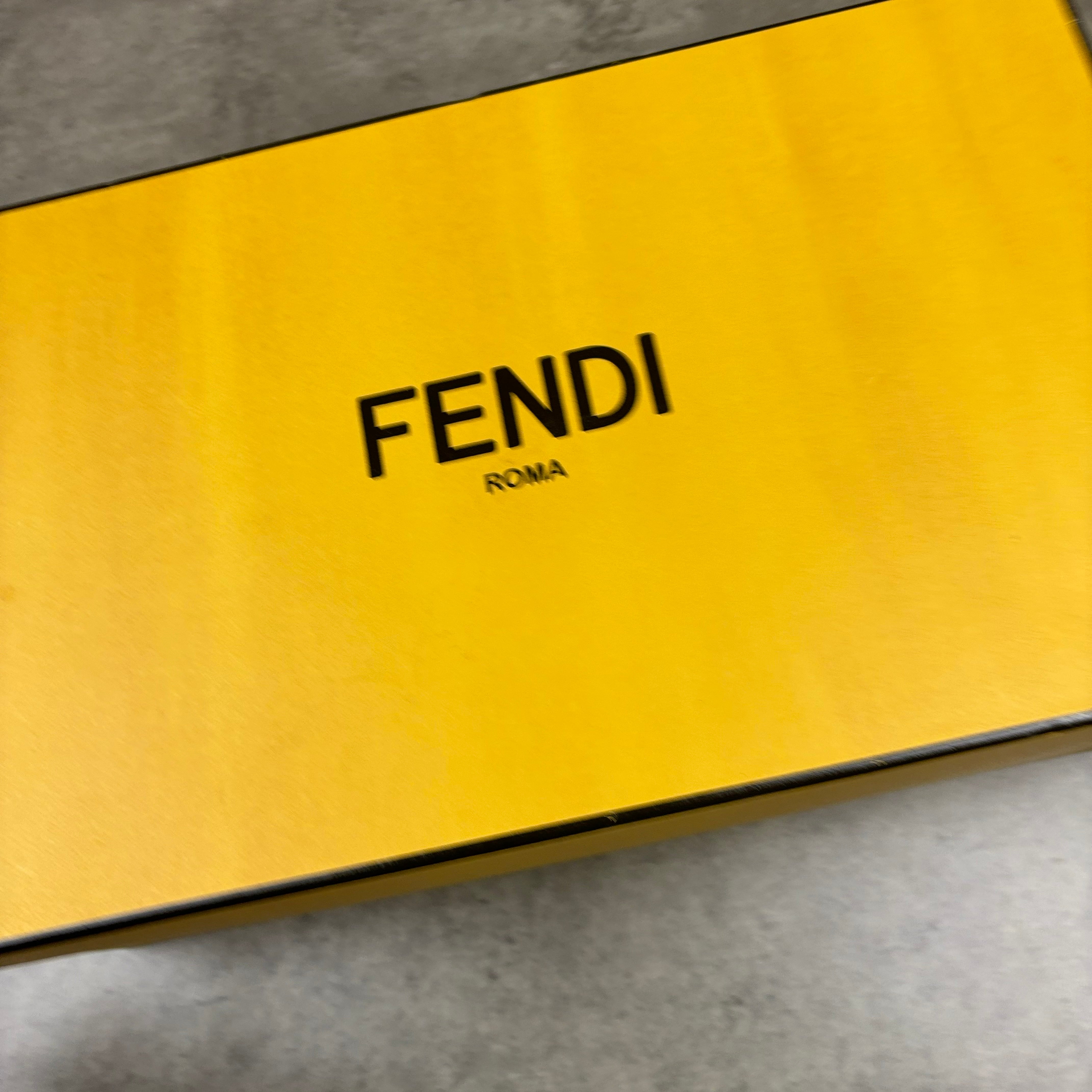 FENDI SLIDERS EU41 (FITS UK 8)