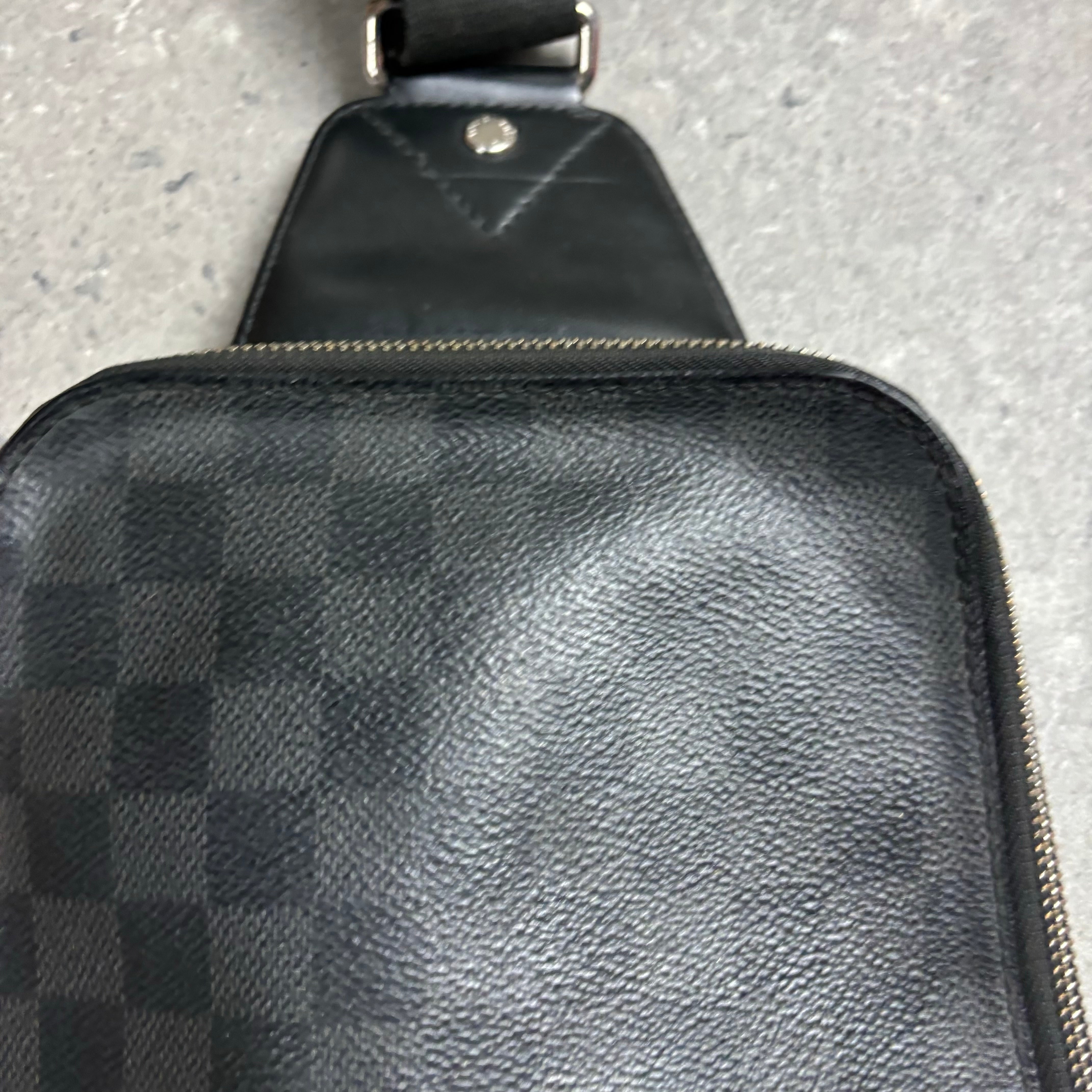LOUIS VUITTON SLING BAG