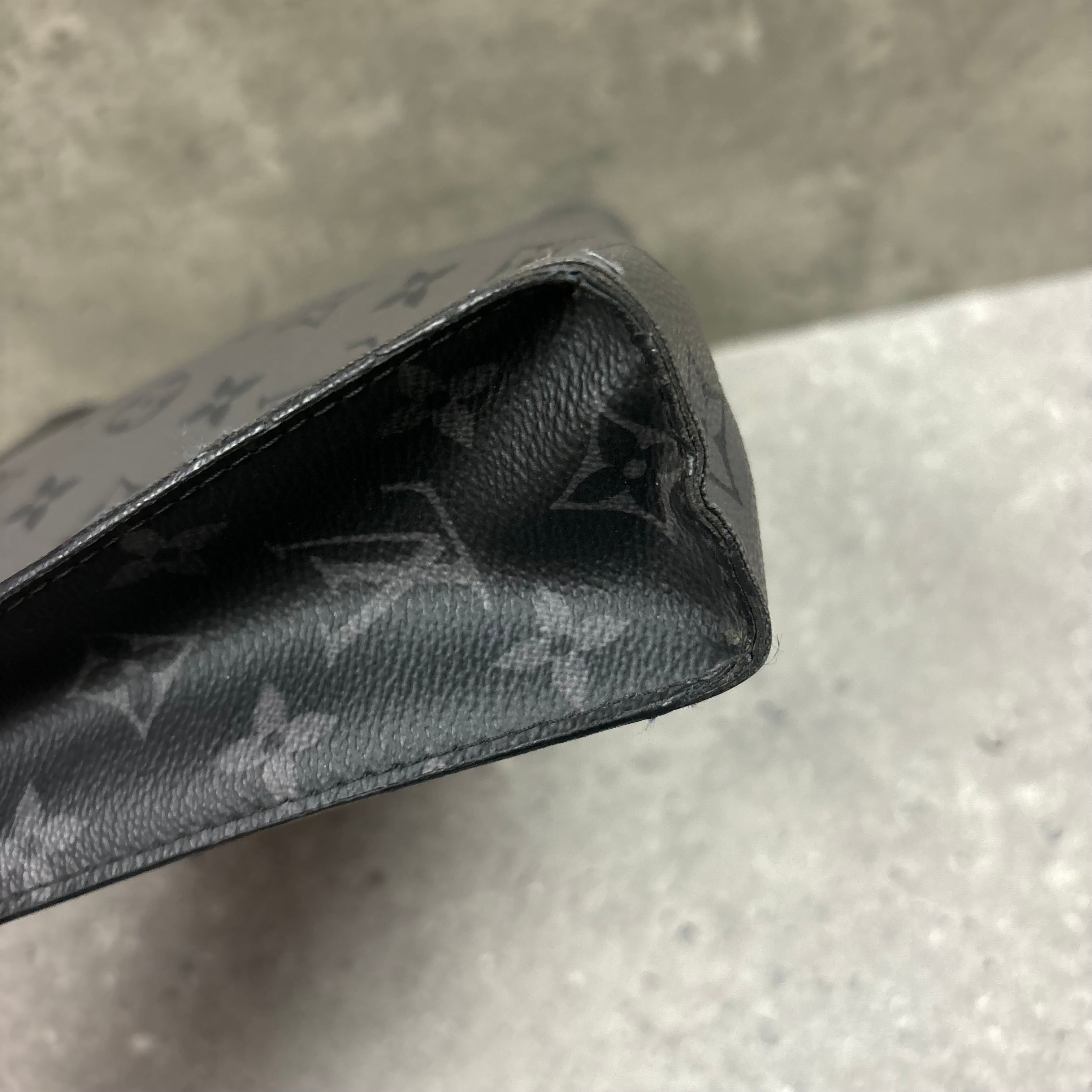 LOUIS VUITTON POCHETTE CLUTCH BAG - GREY / BLACK