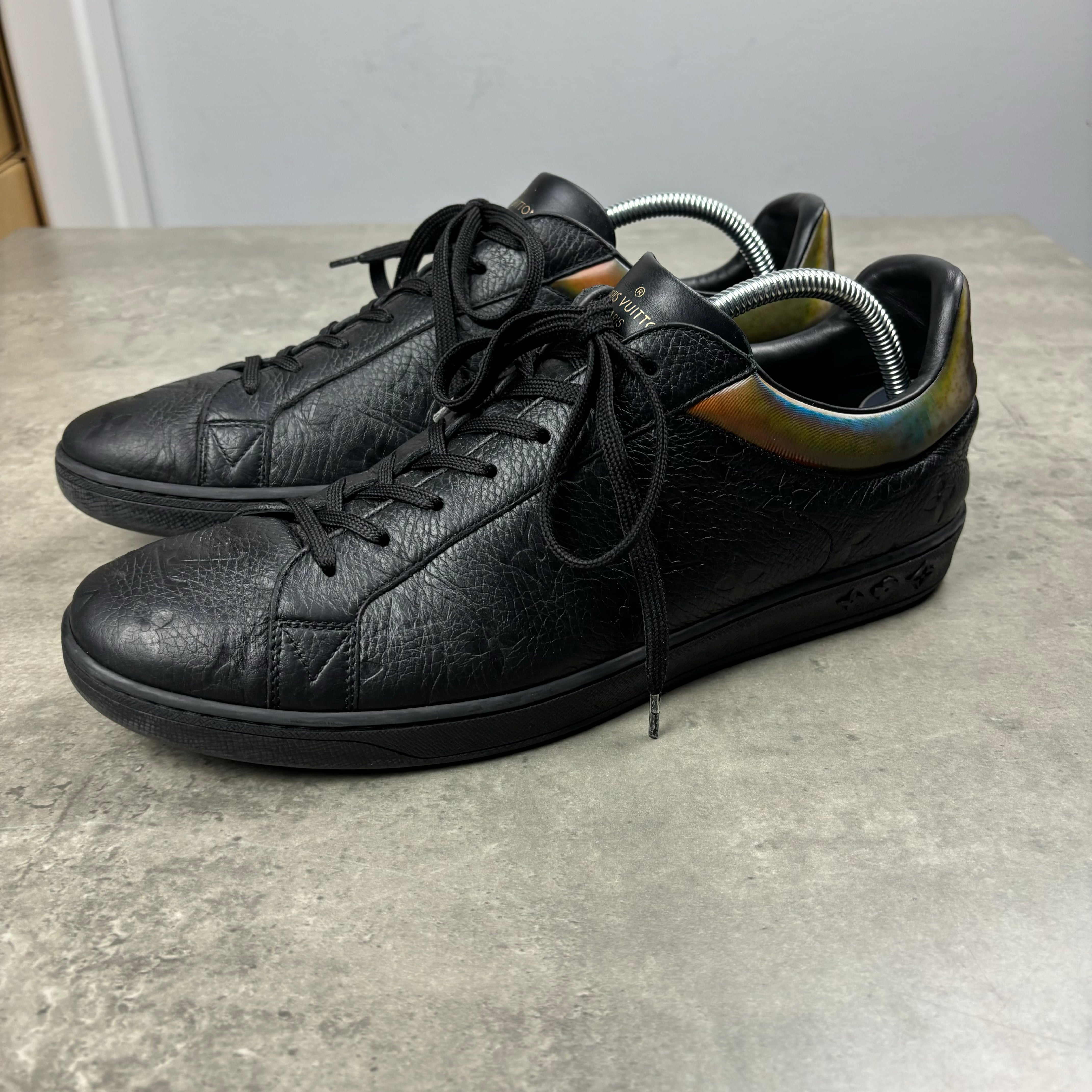 LOUIS VUITTON TRAINERS (FITS 11)
