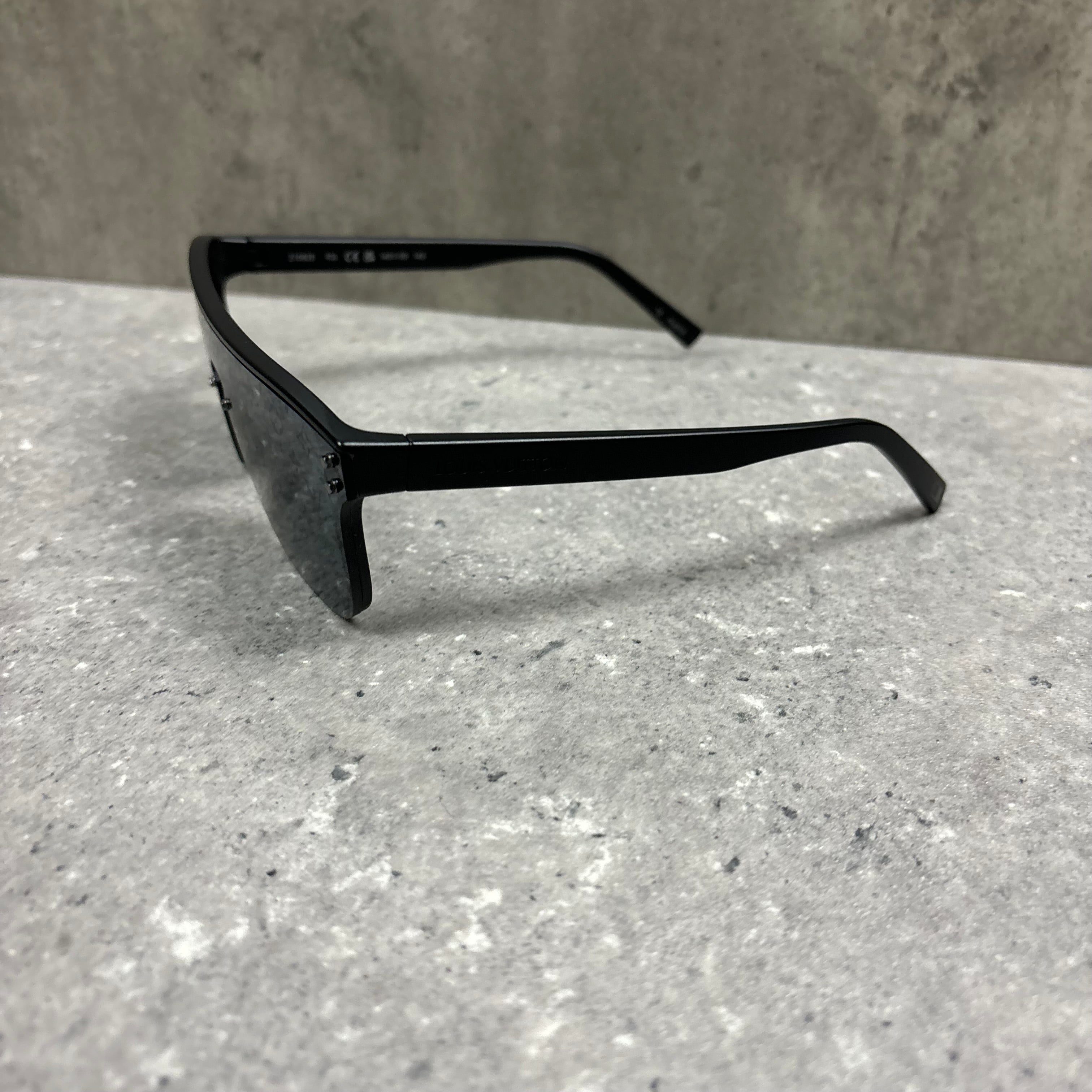 LOUIS VUITTON WAIMEA MONOGRAM SUNGLASSES