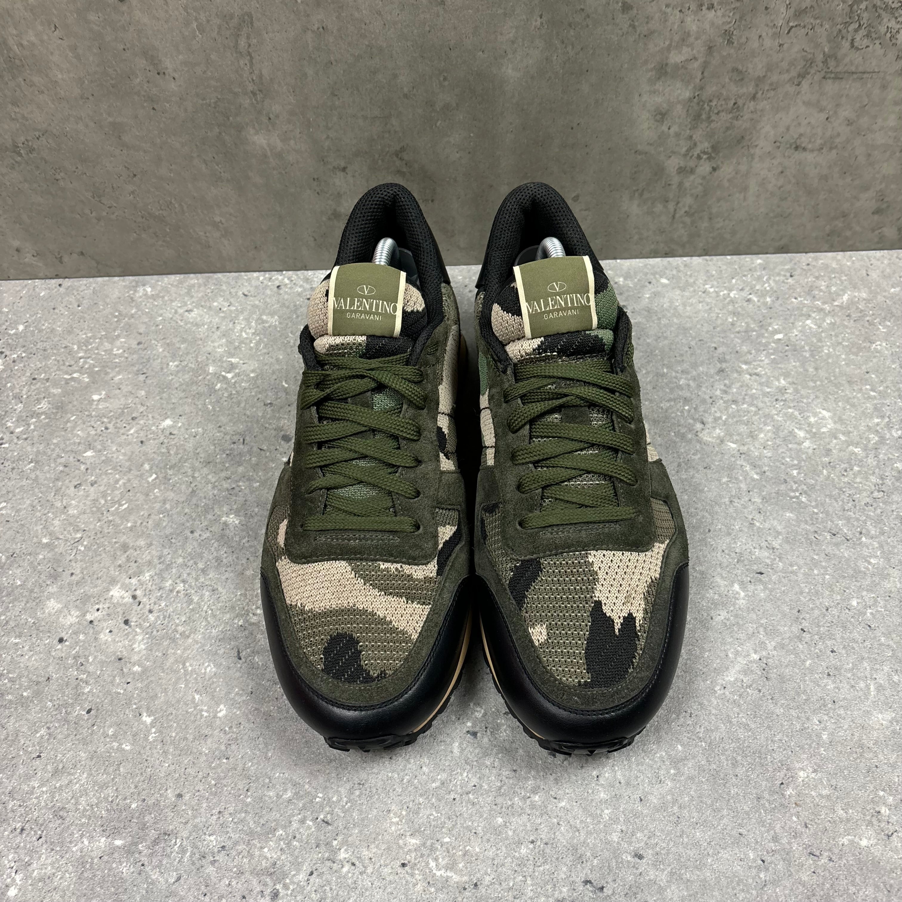 VALENTINO ROCKRUNNER KHAKI - (EU42 / UK8)
