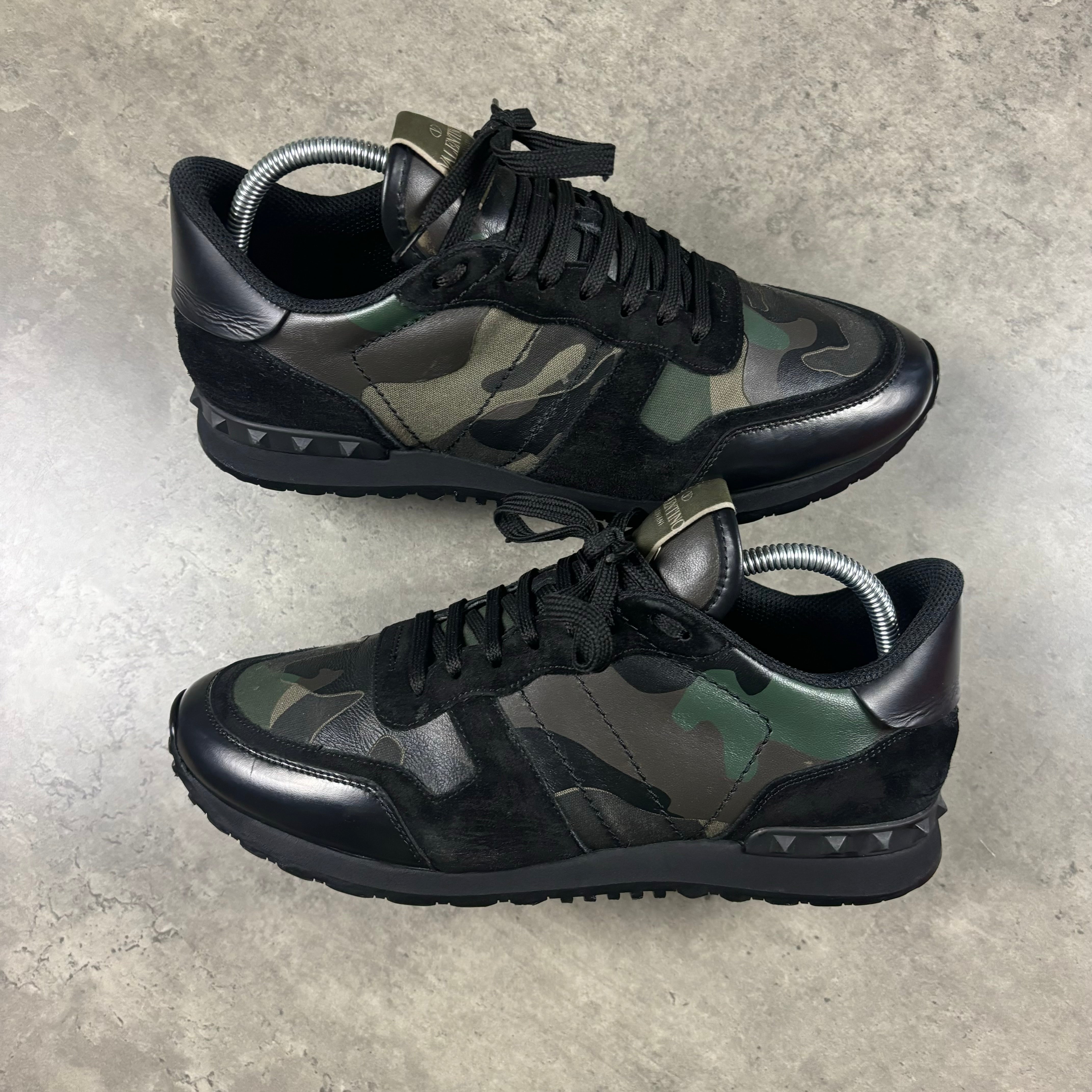 VALENTINO ROCKRUNNER - EU 42 / UK 8
