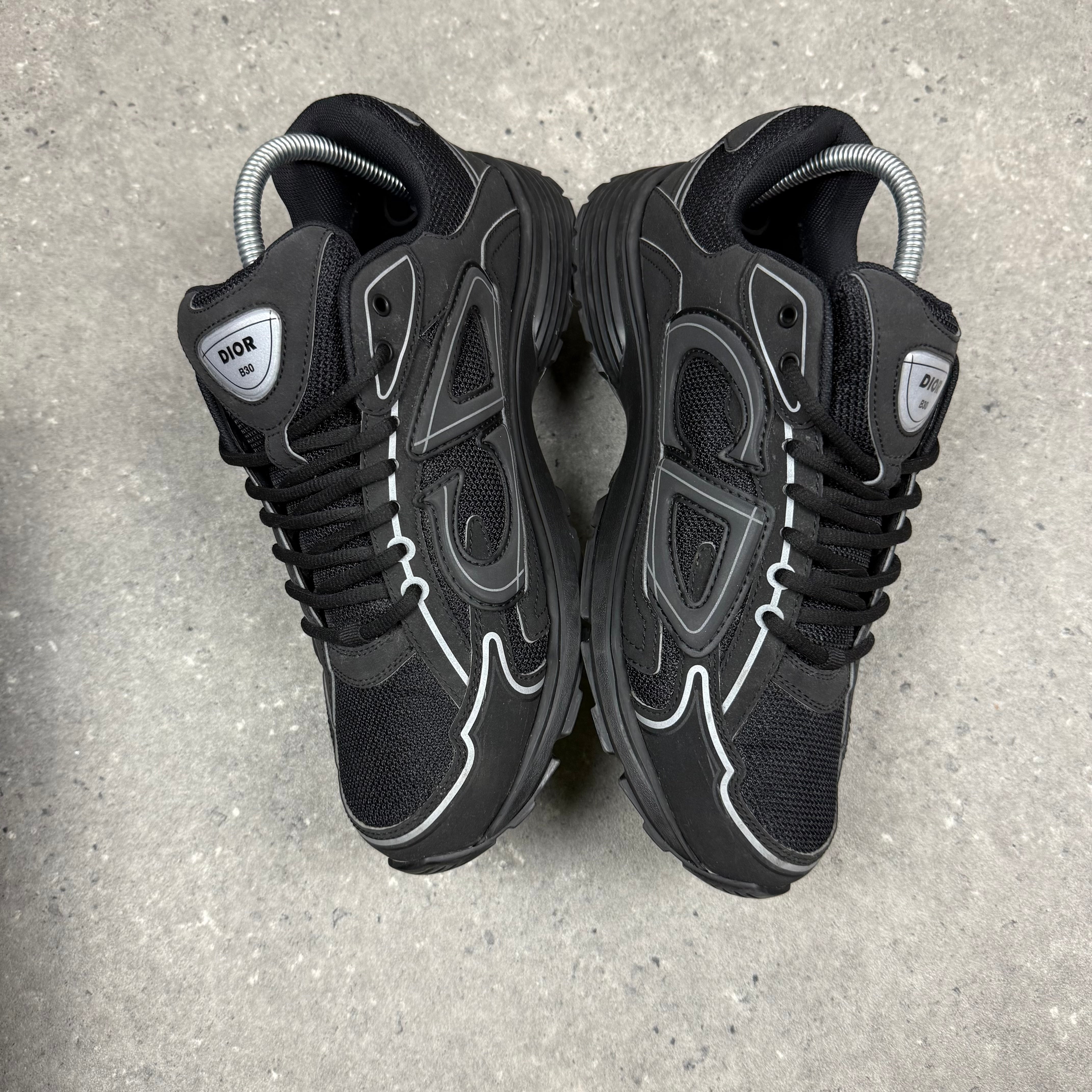 DIOR B30 BLACK - (EU 41 / UK 7)