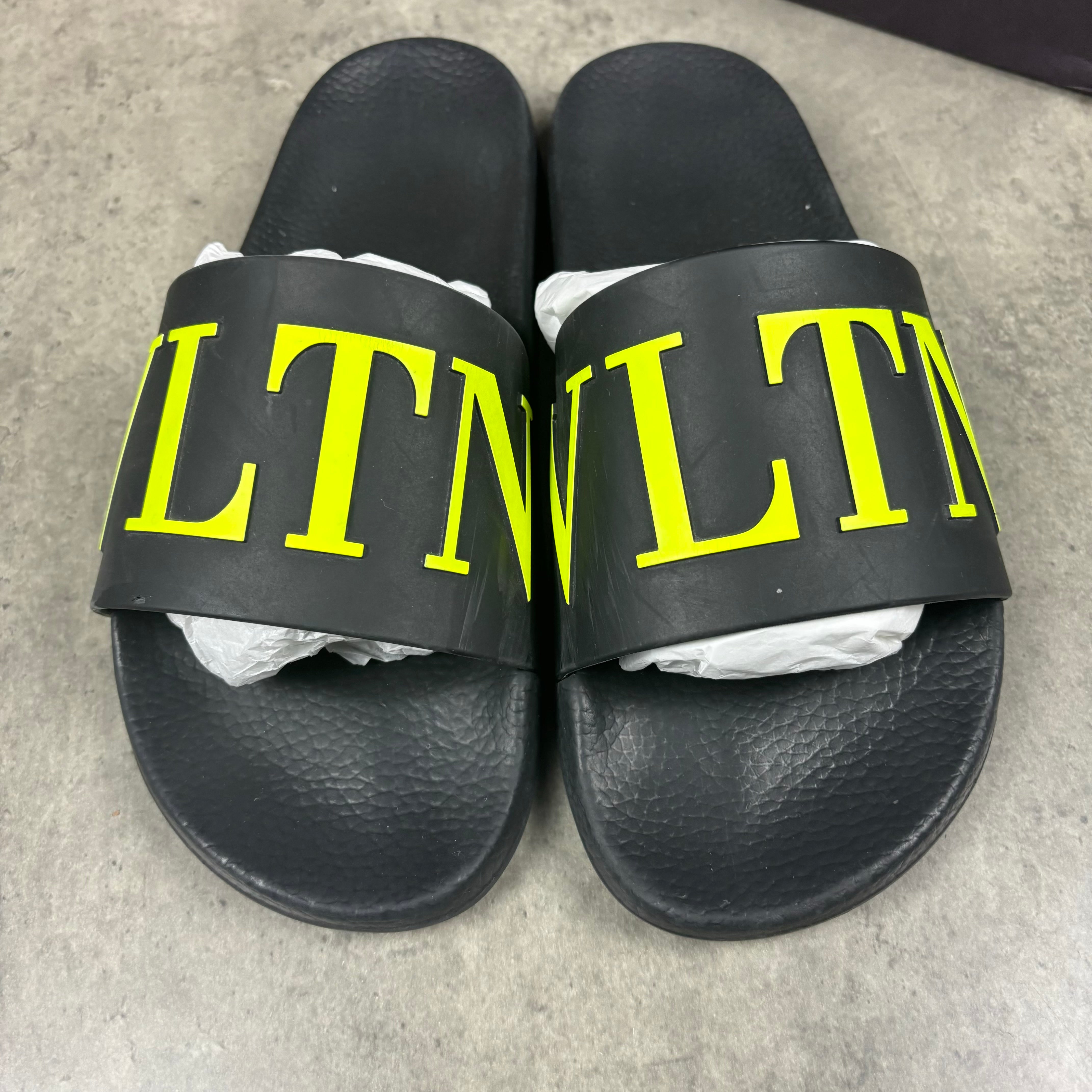 VALENTINO SLIDERS - (EU 41 / UK 7)