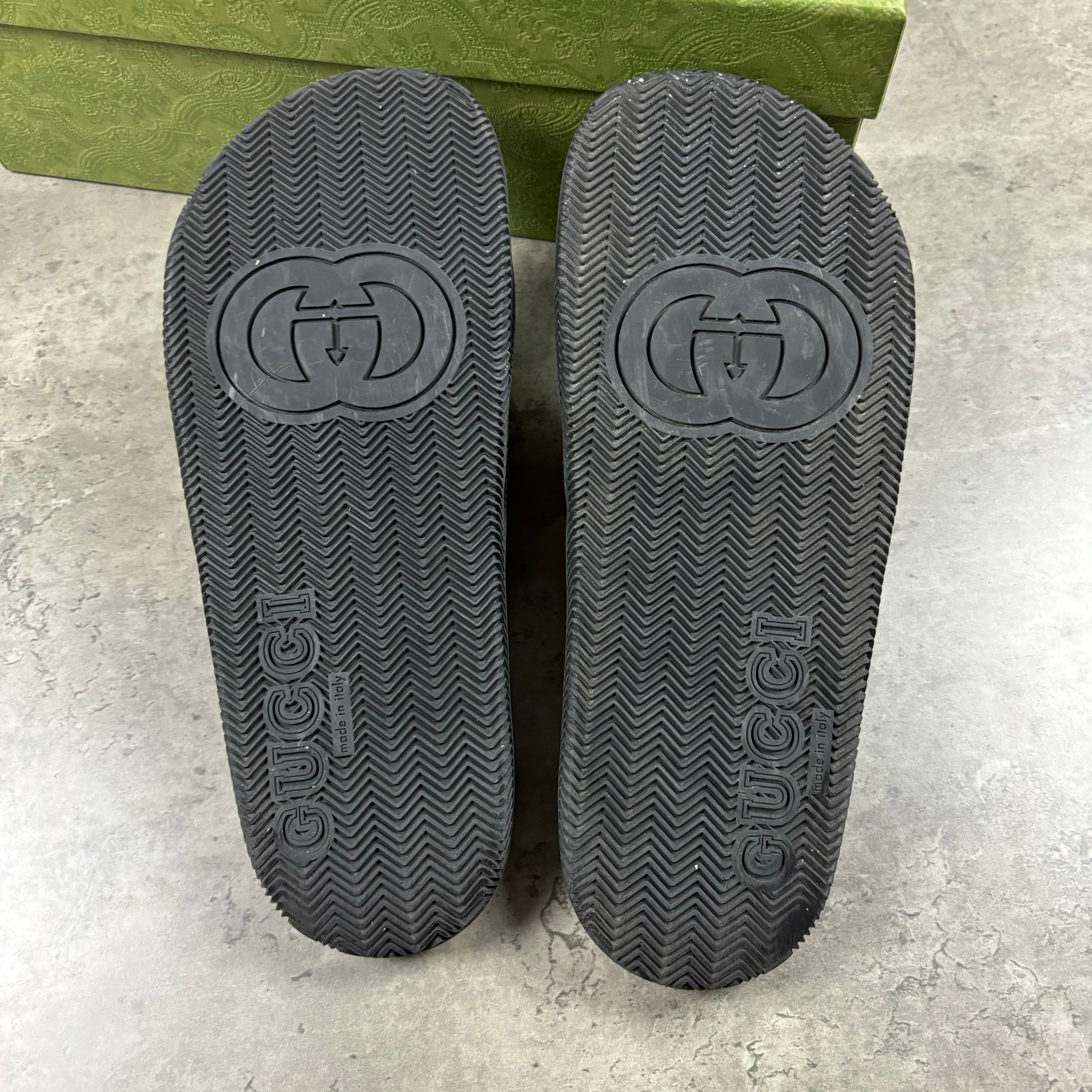 GUCCI SLIDERS - EU44 / UK10