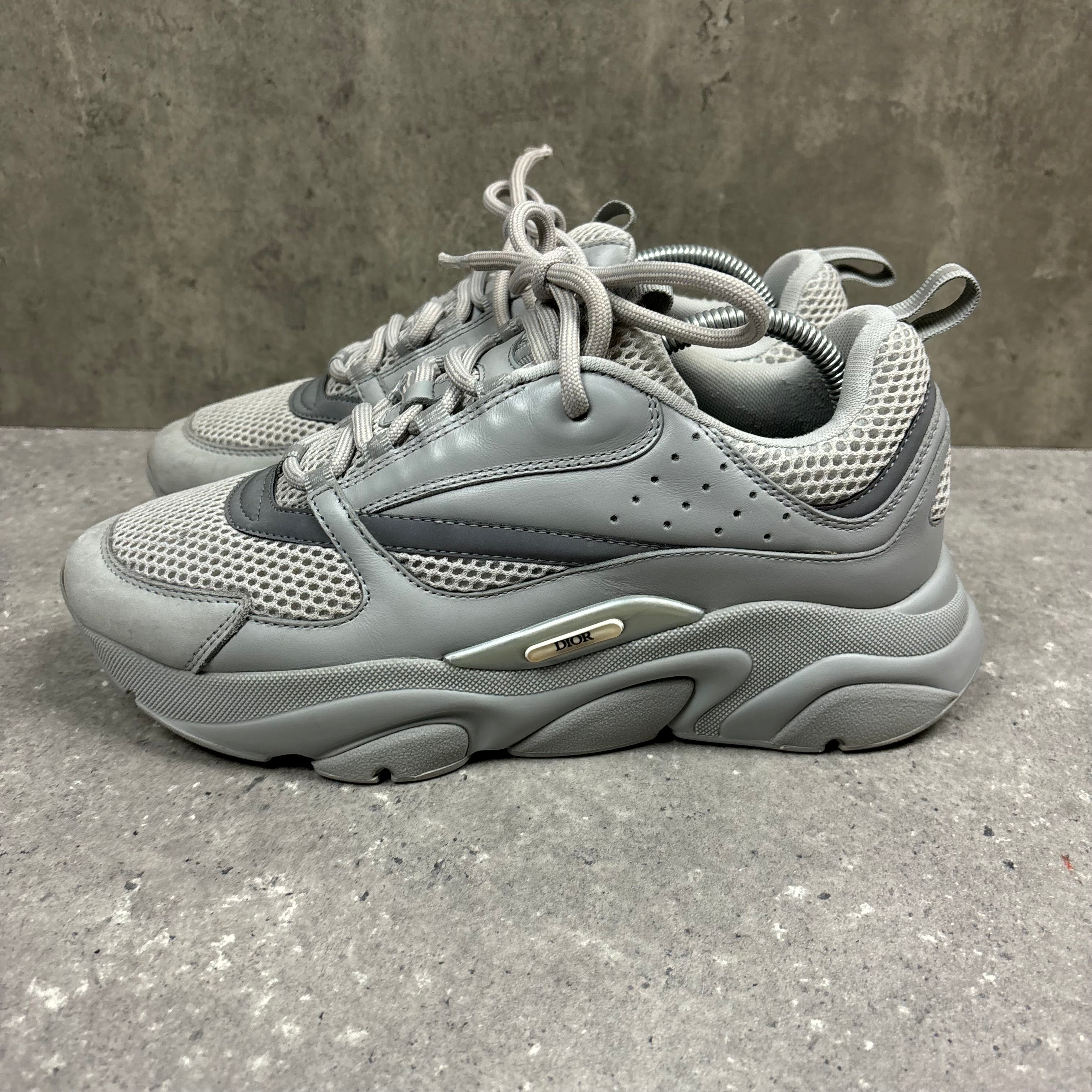 DIOR B22 GREY - (EU42 / UK8)