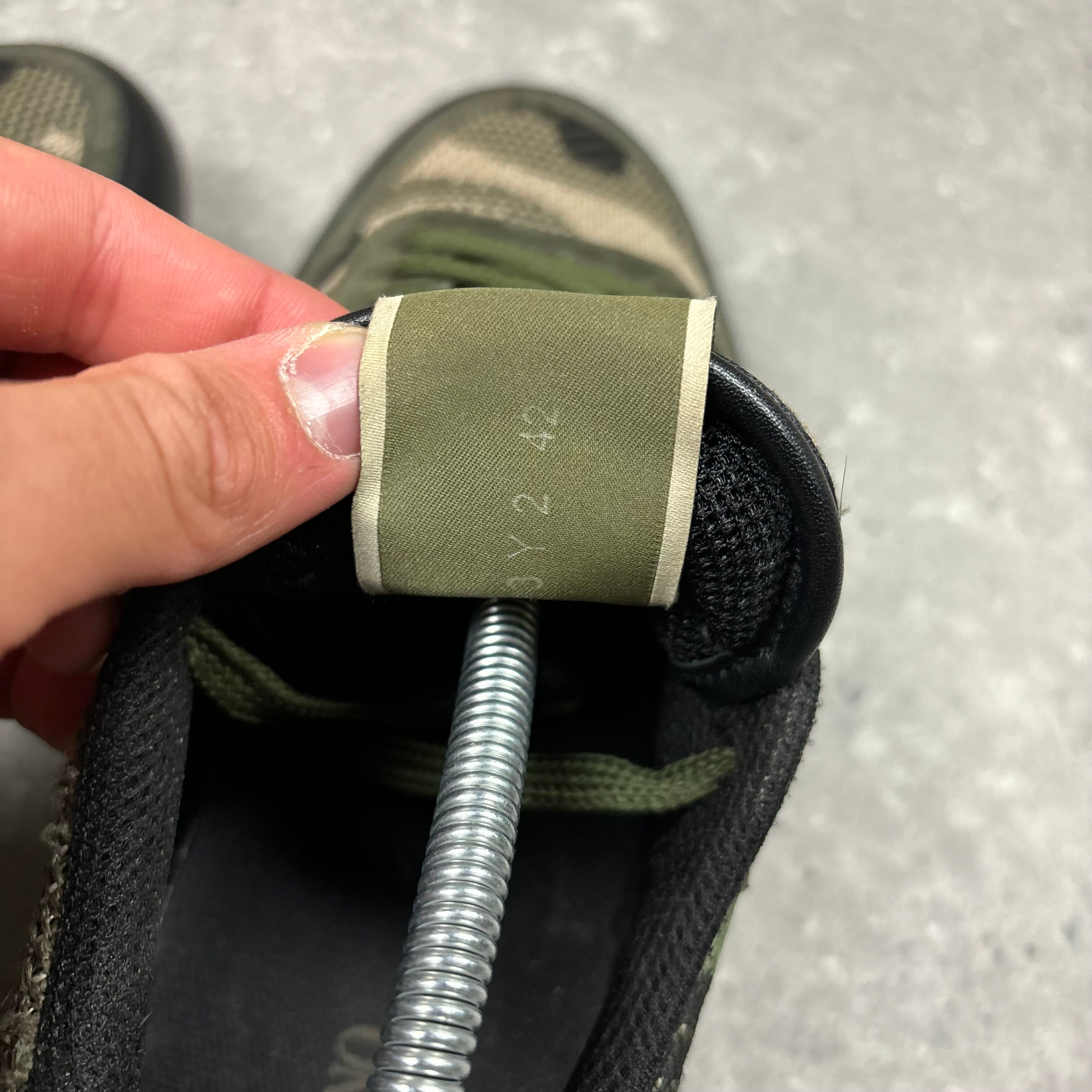 VALENTINO ROCKRUNNER KHAKI - (EU42 / UK8)