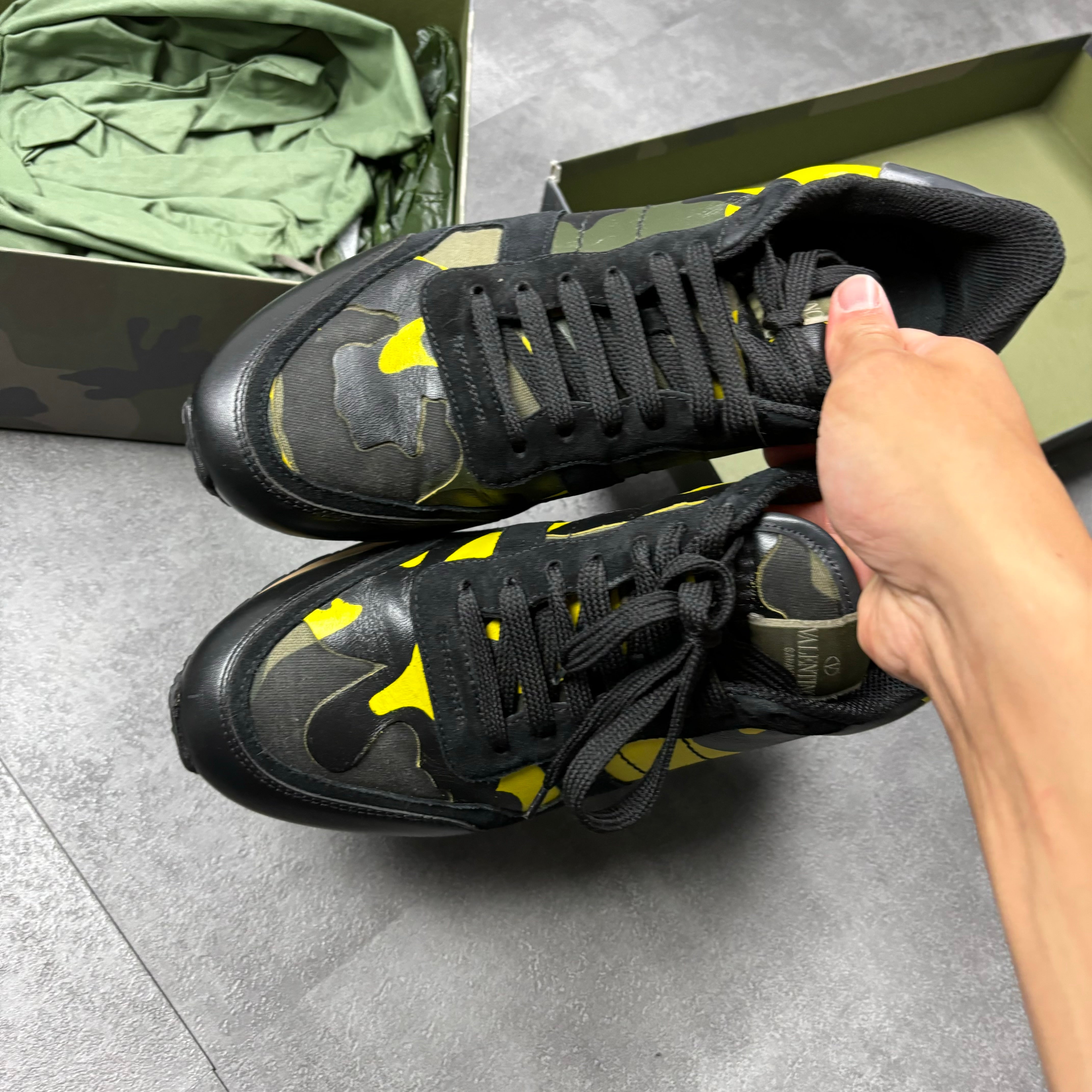 VALENTINO ROCKRUNNERS YELLOW - EU 41.5 / UK 7.5