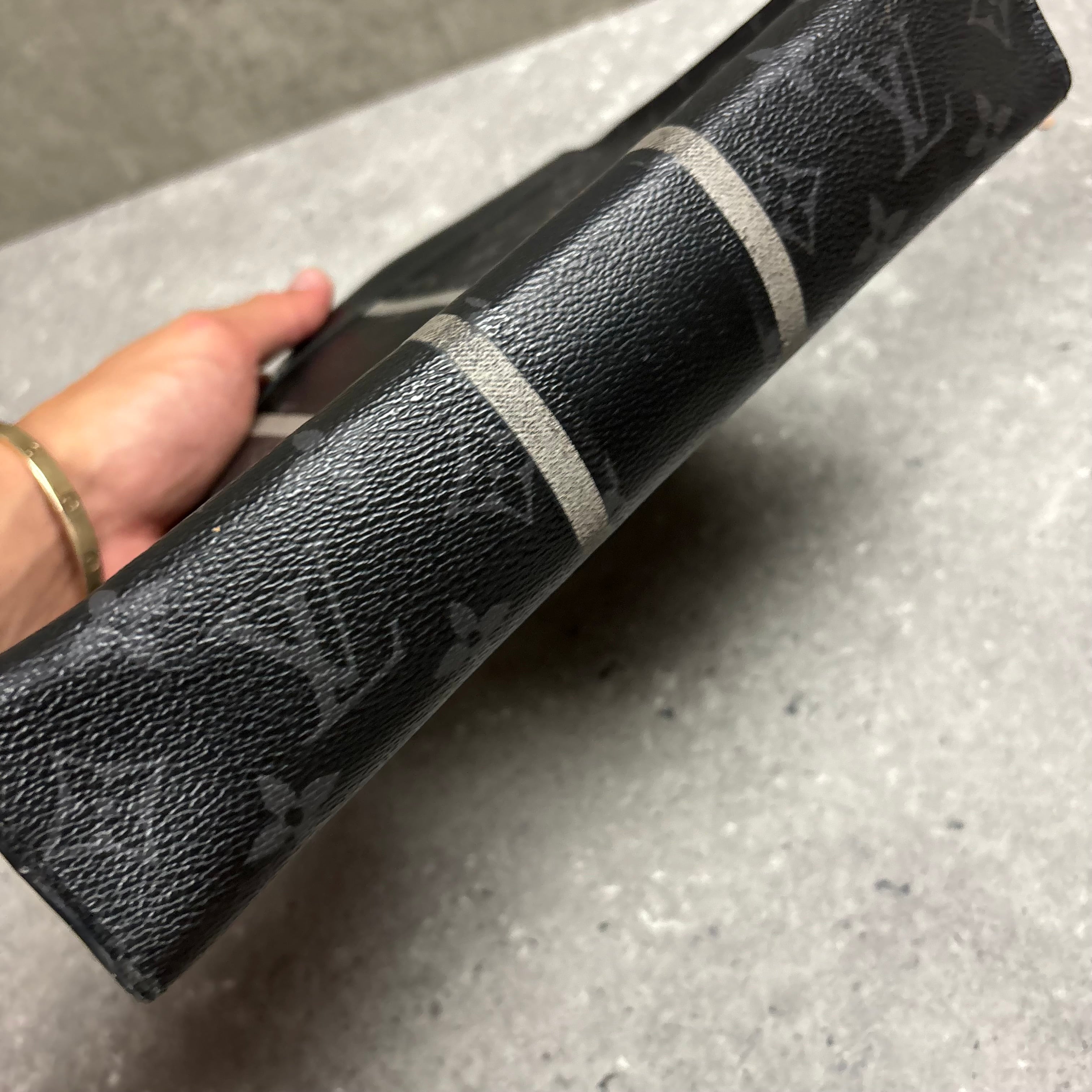 LOUIS VUITTON POCHETTE CLUTCH BAG