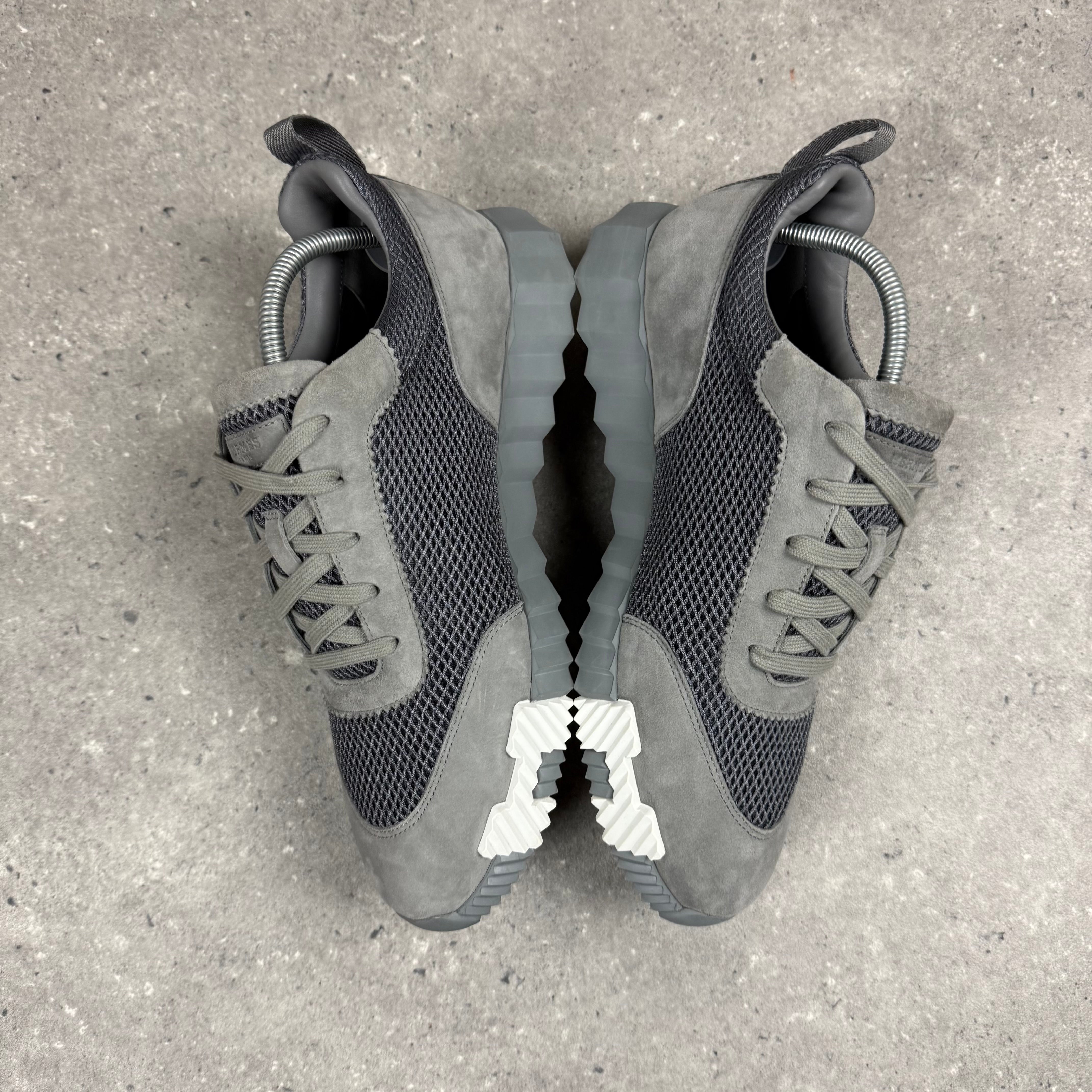 HERMES BOUNCING GREY - (EU43.5 / UK9.5)