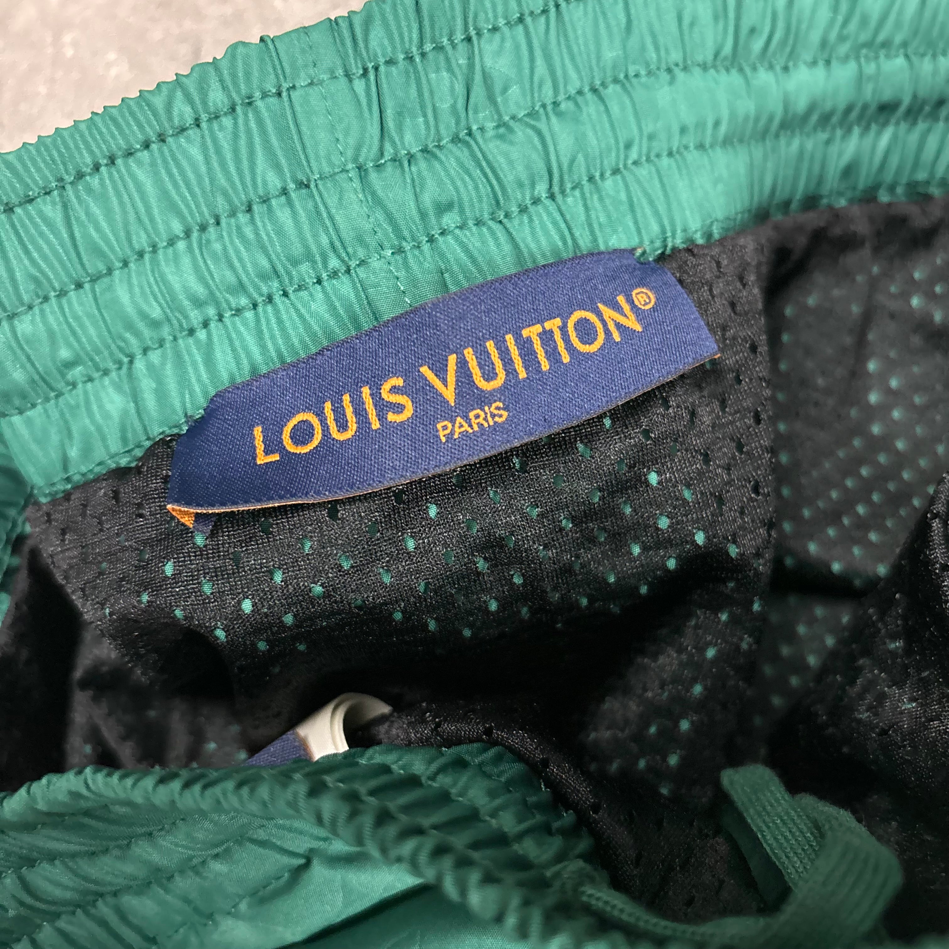 LOUIS VUITTON GREEN SWIM SHORTS - (XL)