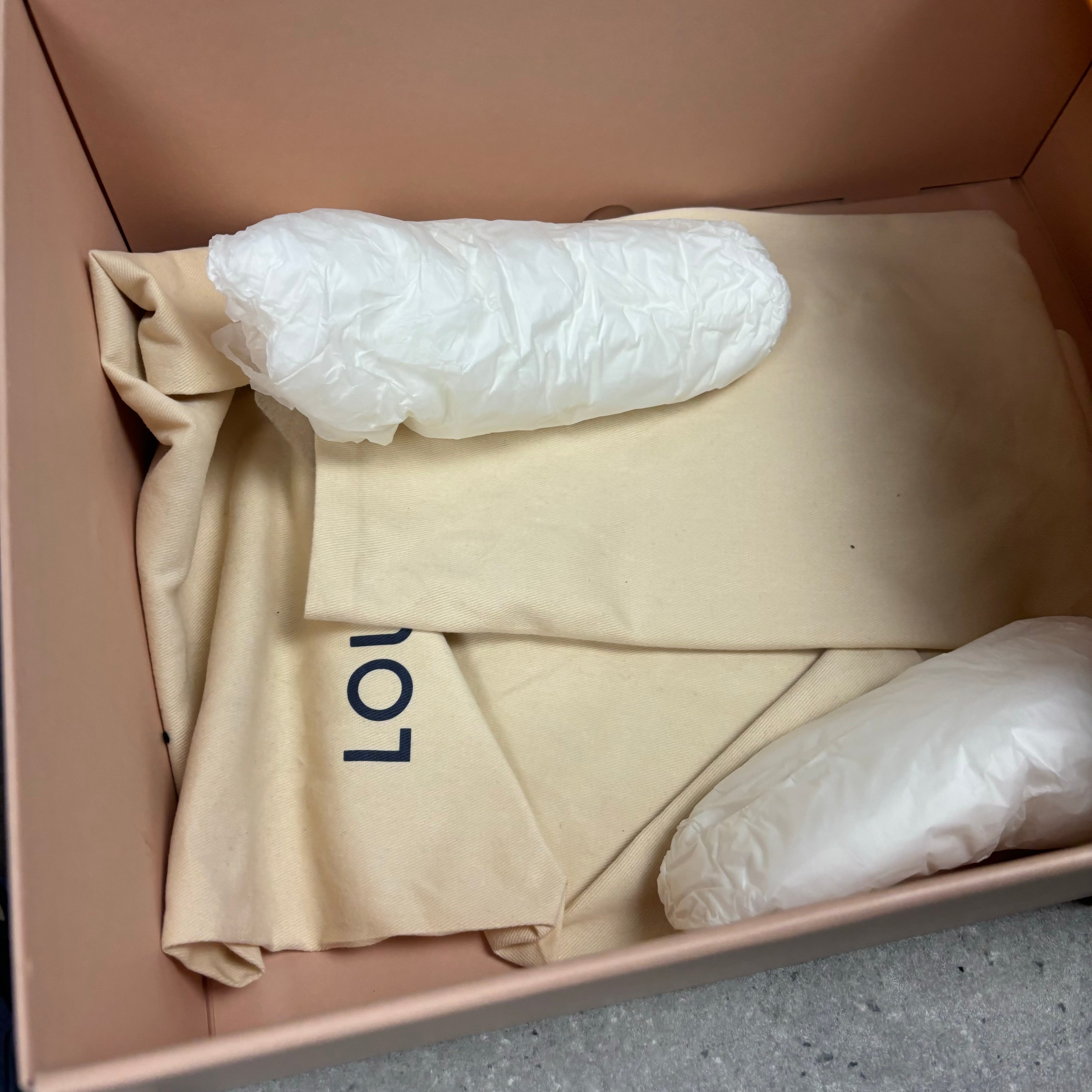 LOUIS VUITTON TACTICS BLUE - EU40 (FITS UK 7)